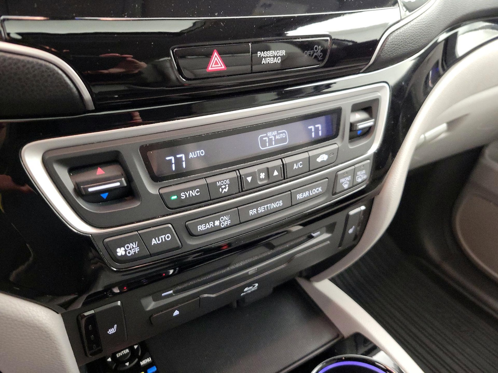 2019 Honda Pilot Touring - Photo 18