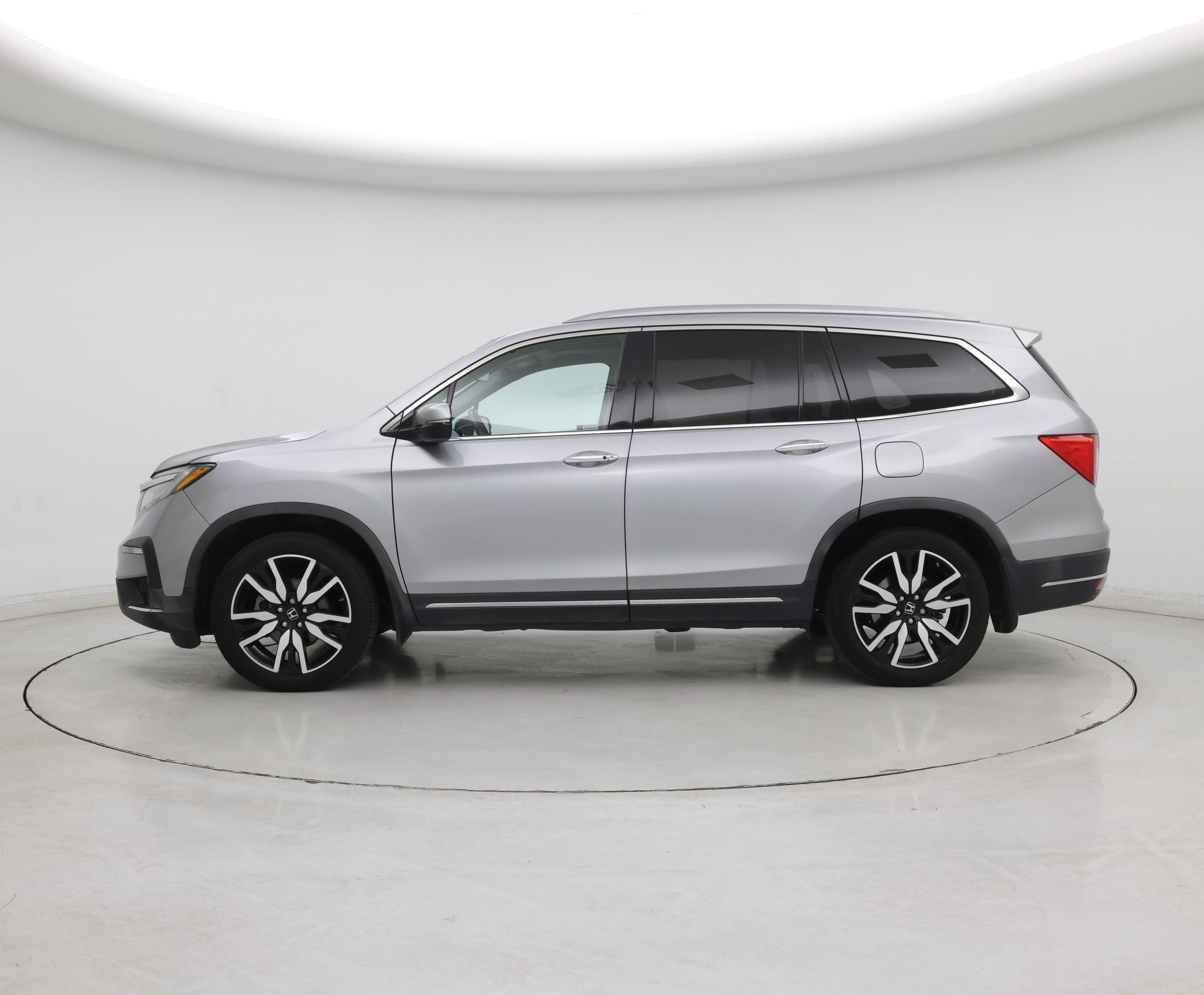 Thumbnail: 2019 Honda Pilot - 3