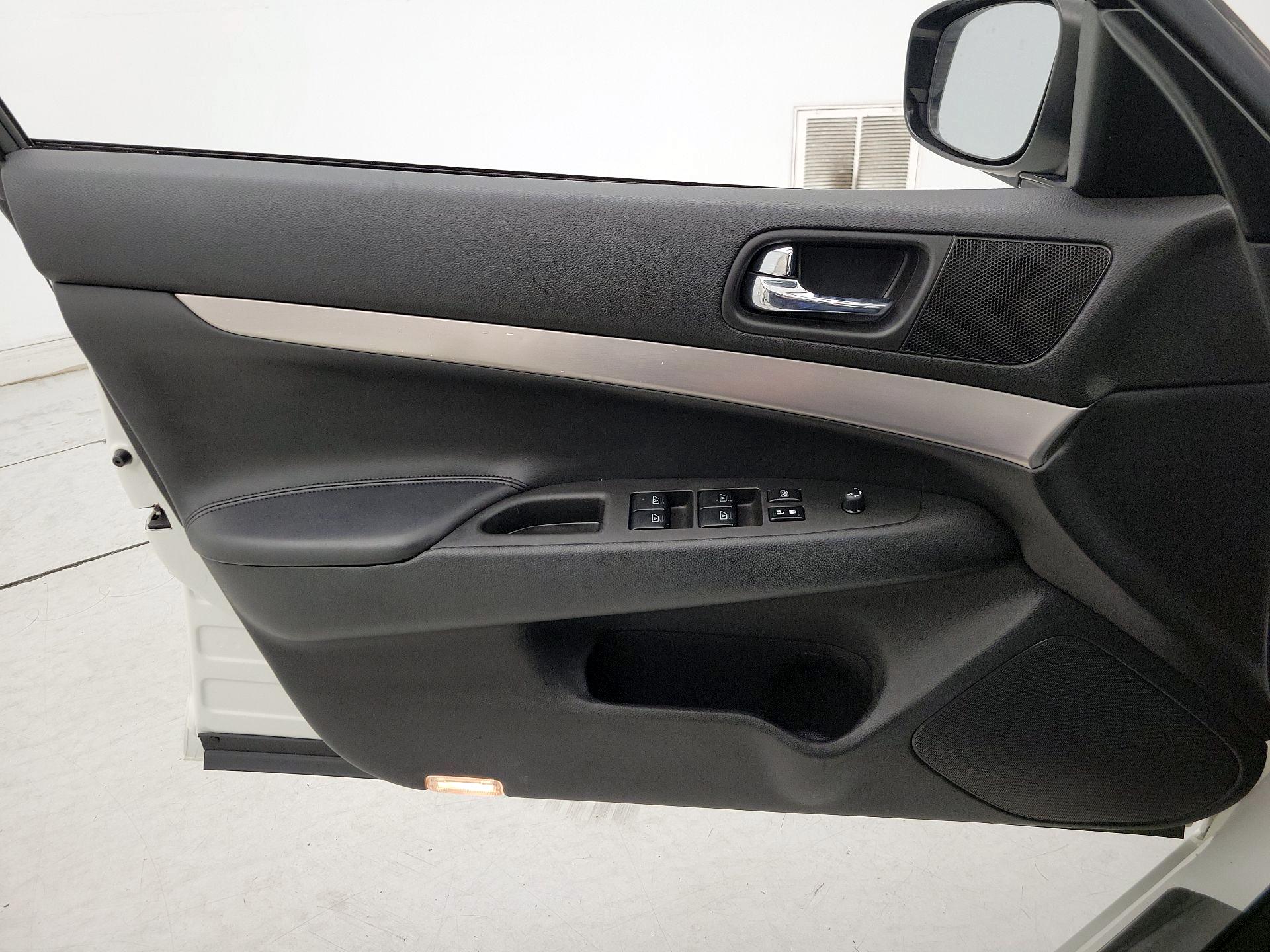 Thumbnail: 2015 INFINITI  - 12