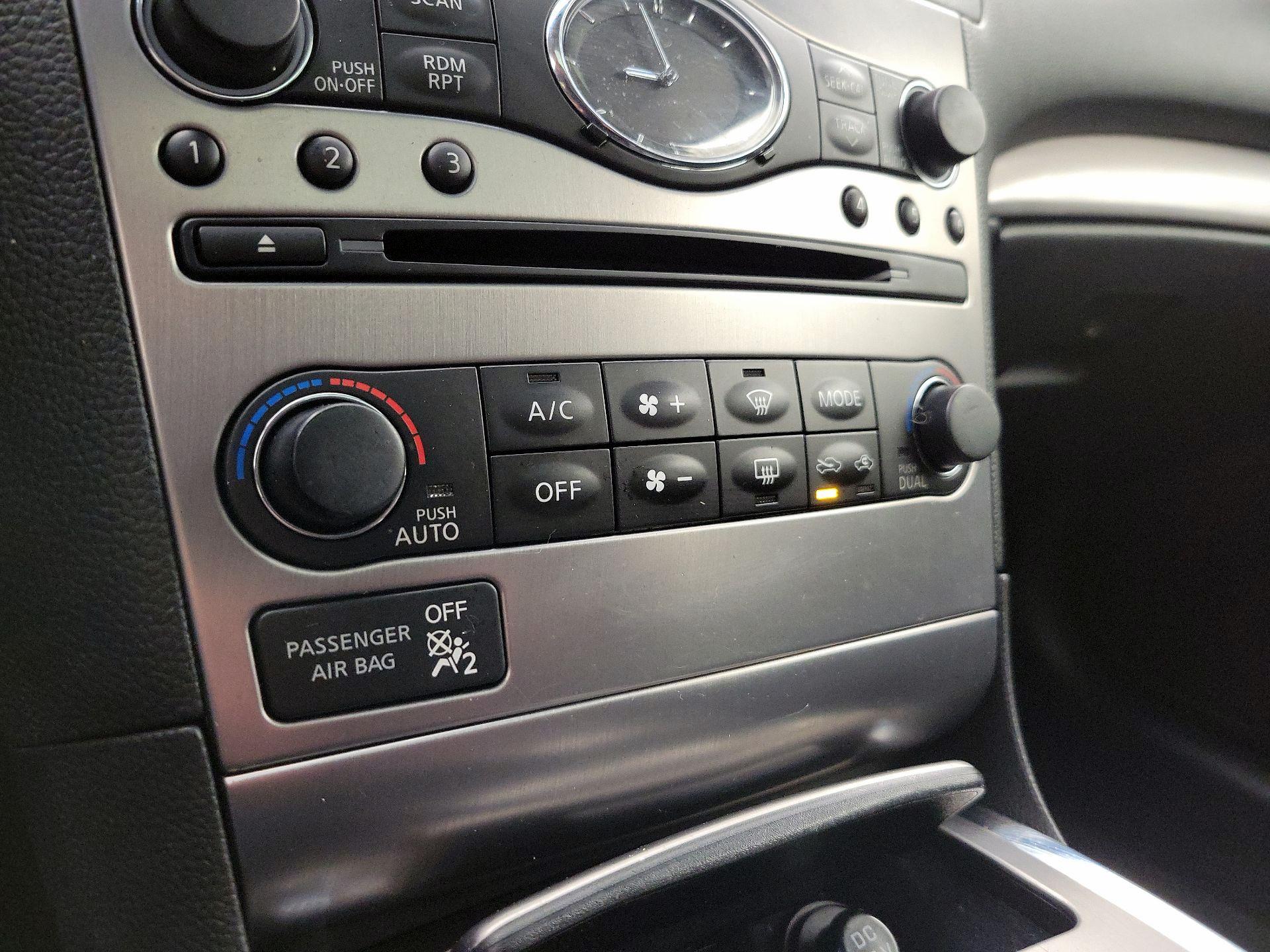 Thumbnail: 2015 INFINITI  - 16