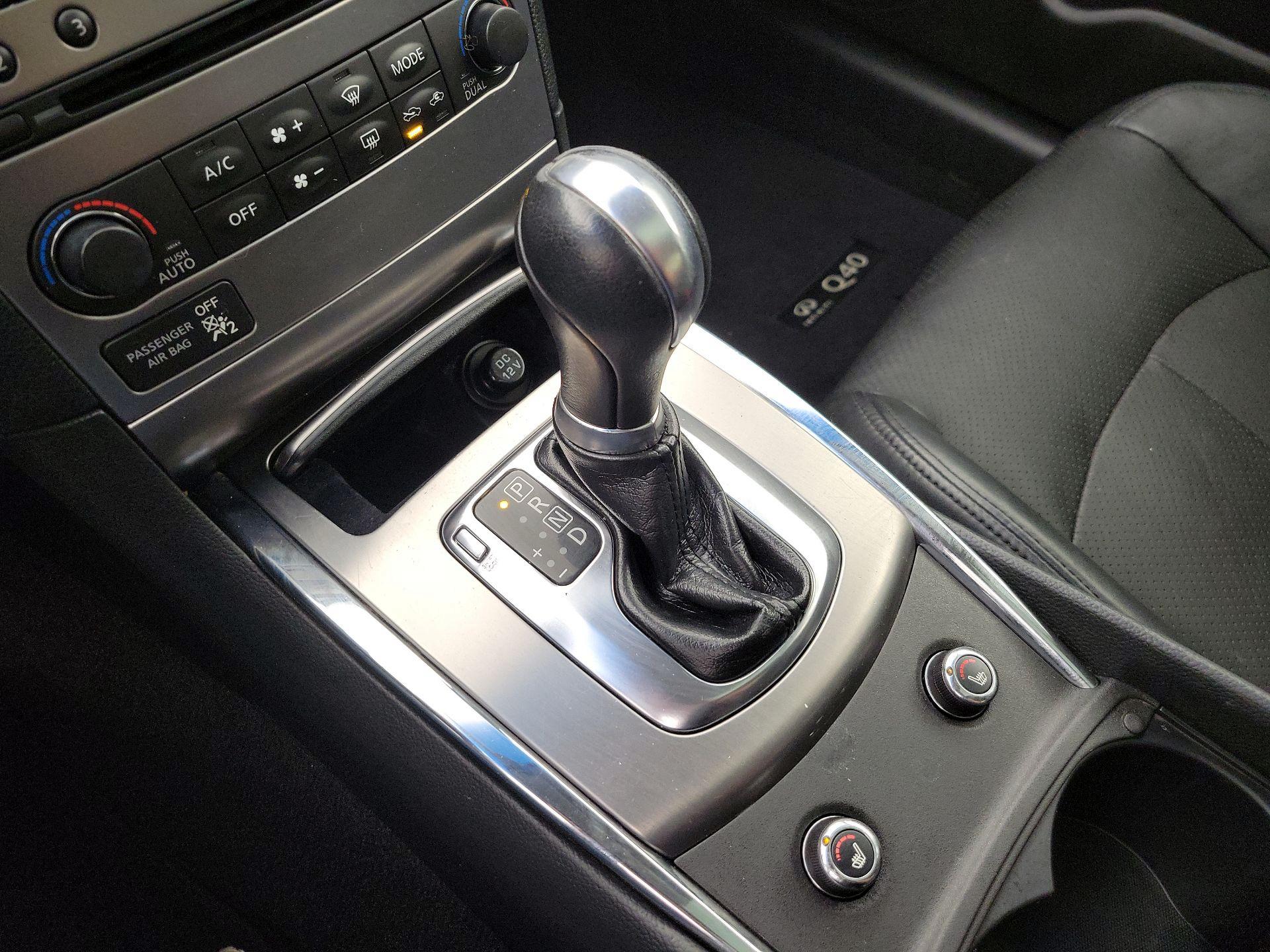 Thumbnail: 2015 INFINITI  - 17