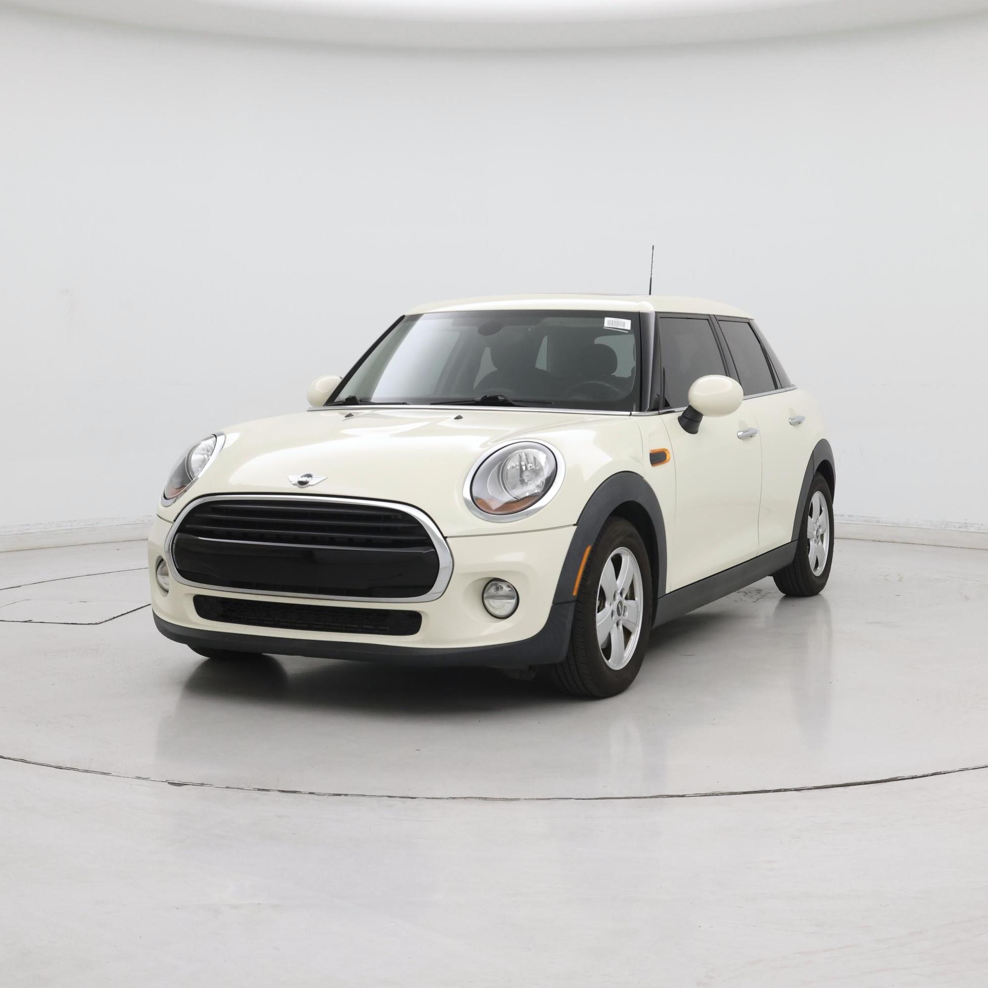 Thumbnail: 2016 MINI Cooper Hardtop - 4
