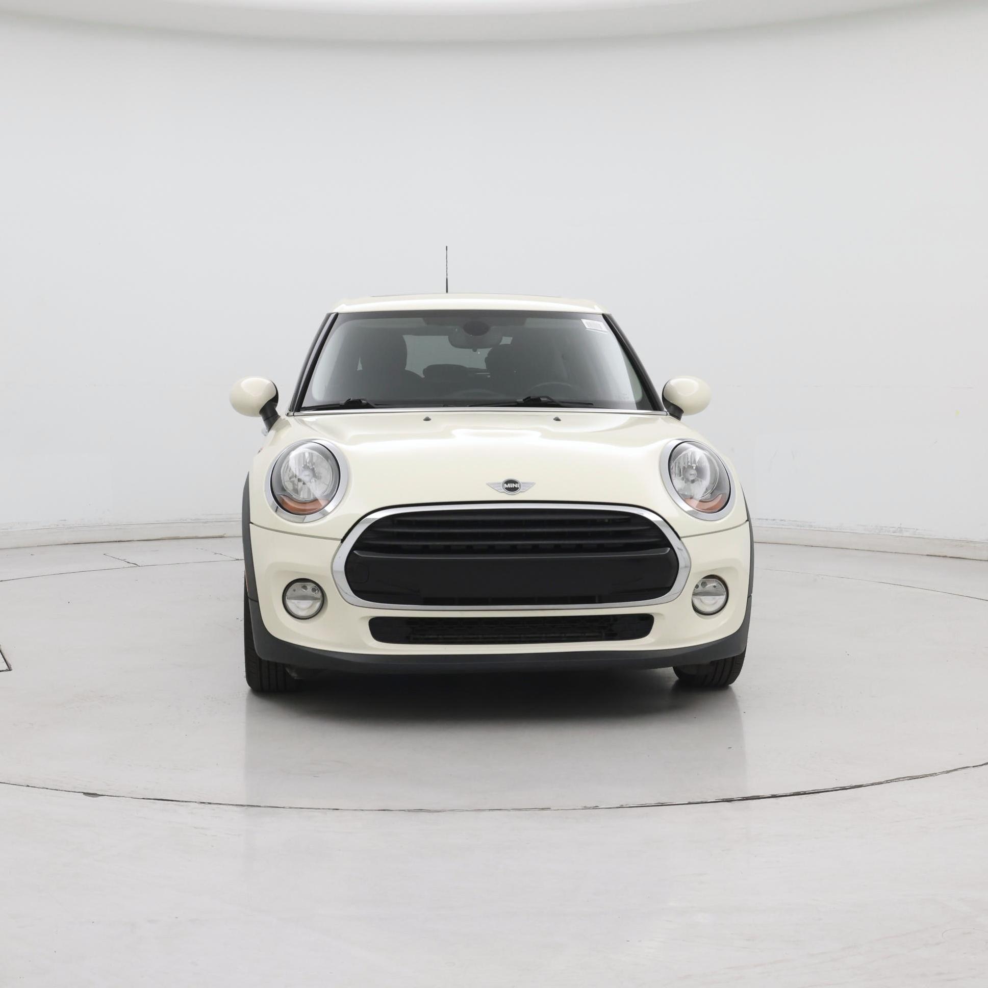 Thumbnail: 2016 MINI Cooper Hardtop - 5