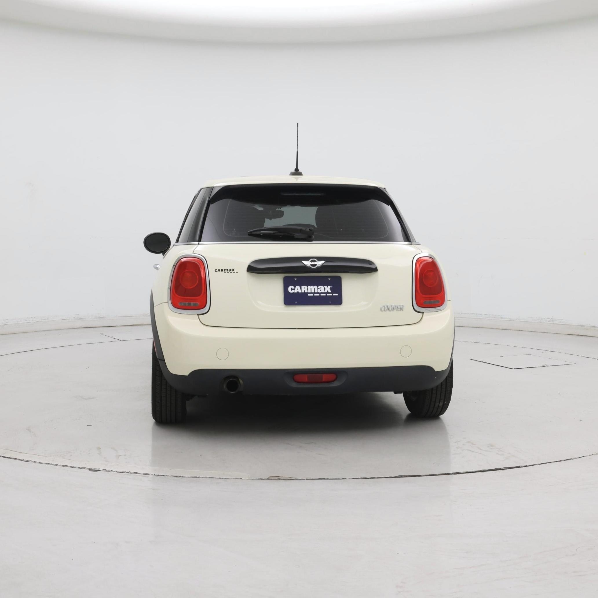Thumbnail: 2016 MINI Cooper Hardtop - 6