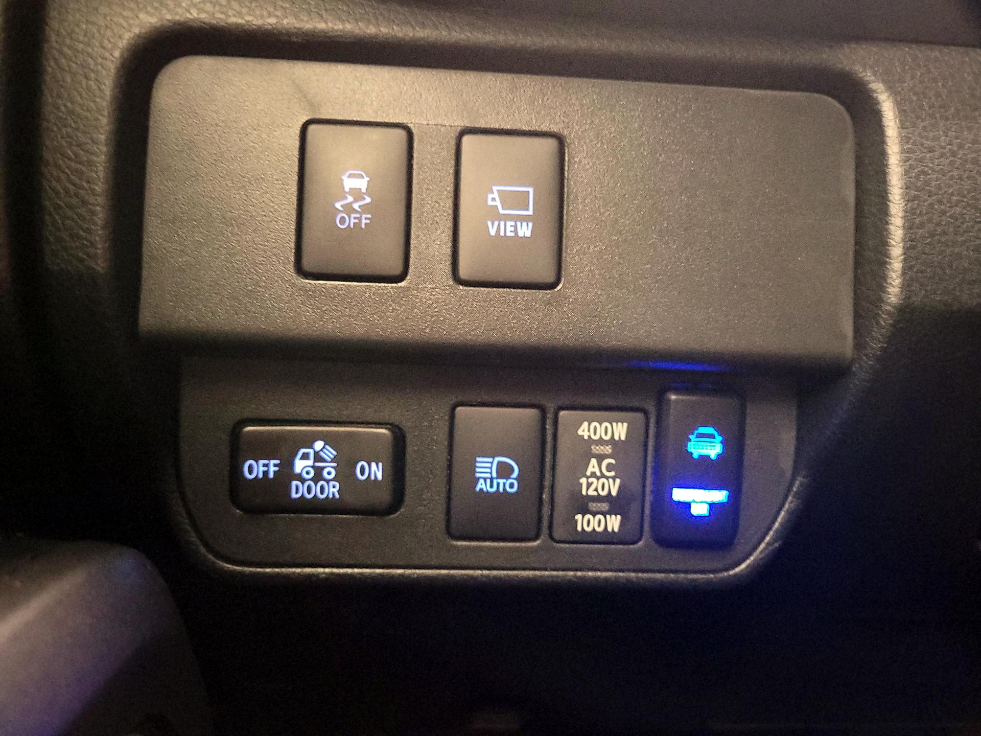 Thumbnail: 2023 Toyota Tacoma - 13