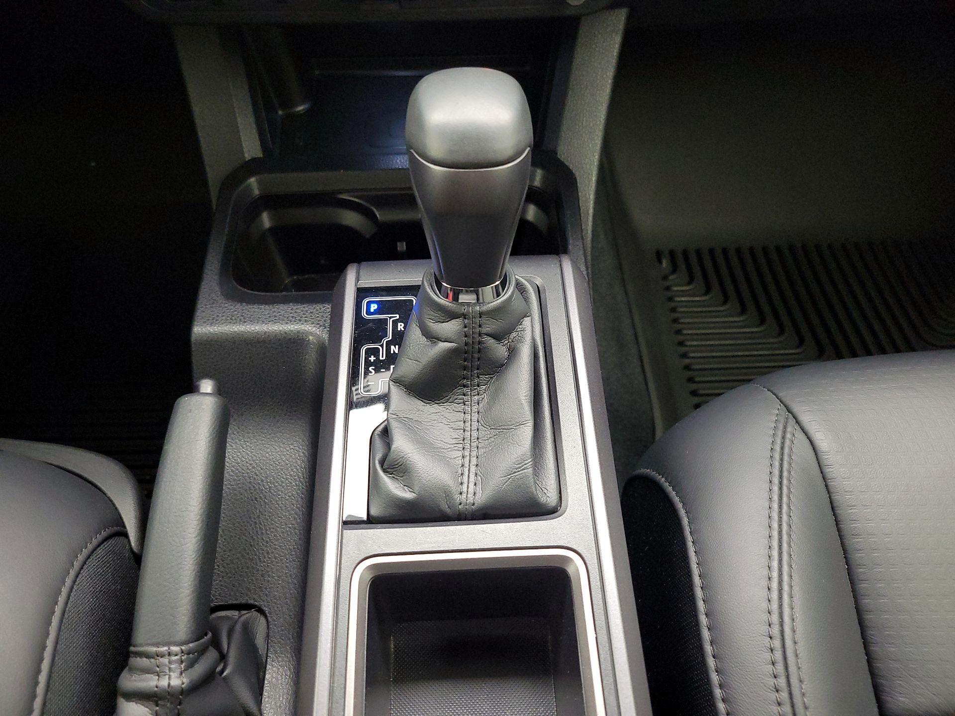 Thumbnail: 2023 Toyota Tacoma - 18