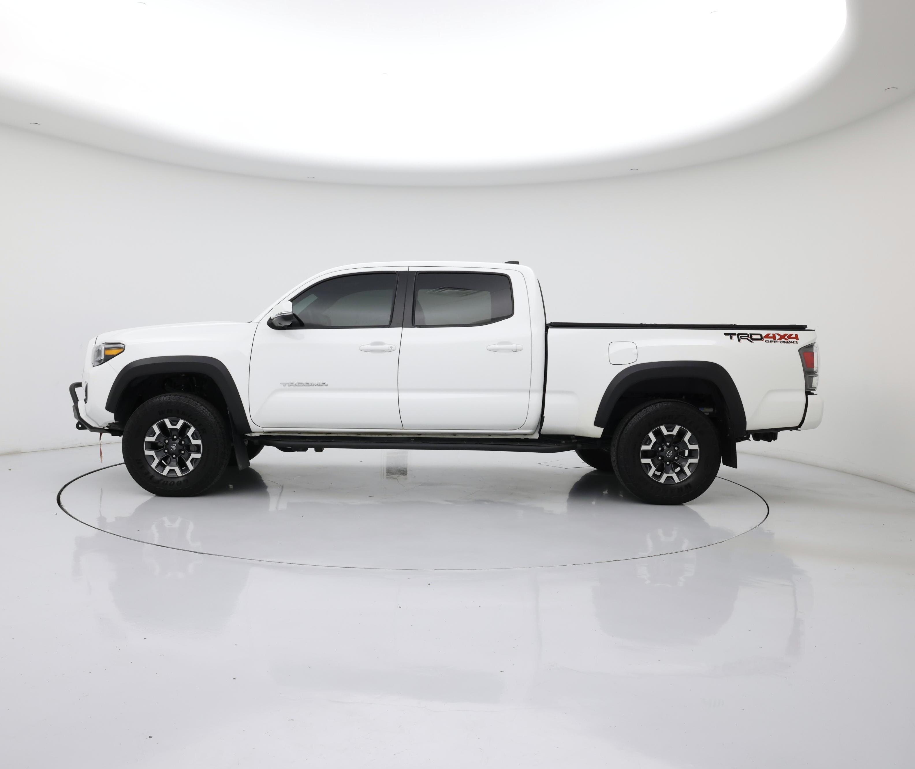 Thumbnail: 2023 Toyota Tacoma - 3