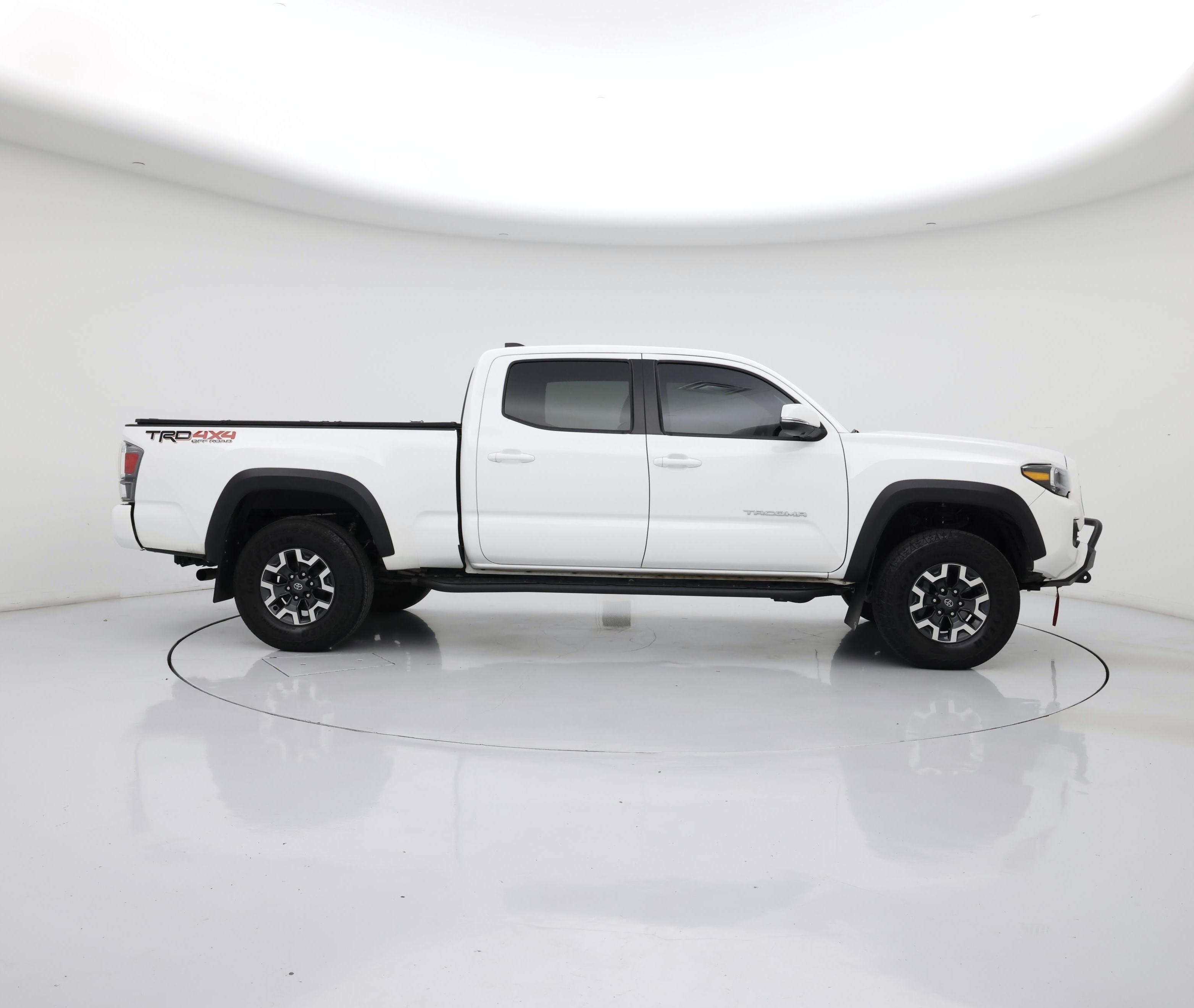 Thumbnail: 2023 Toyota Tacoma - 7
