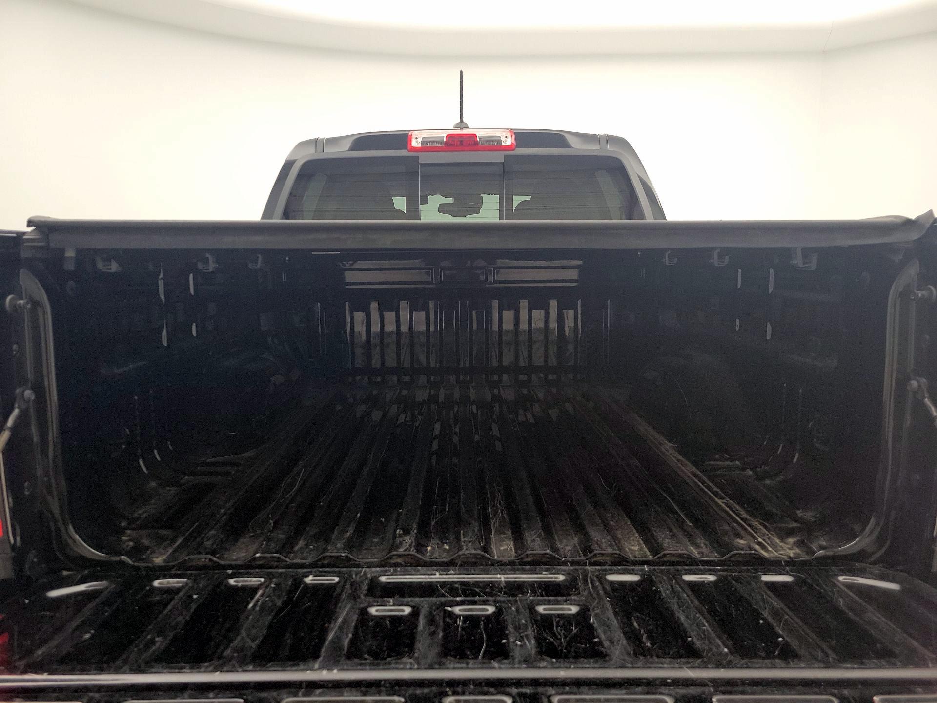 Thumbnail: 2021 Chevrolet Colorado - 20