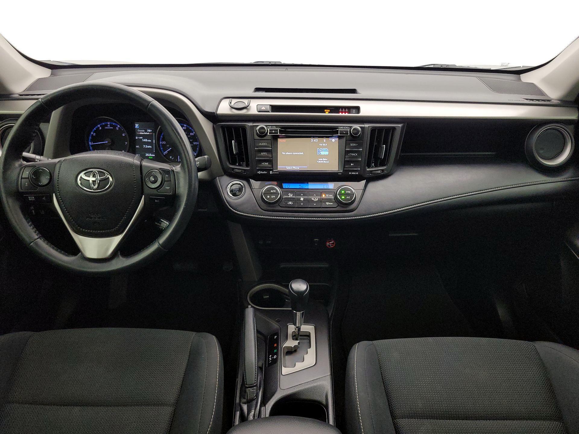 Thumbnail: 2018 Toyota RAV4 - 9