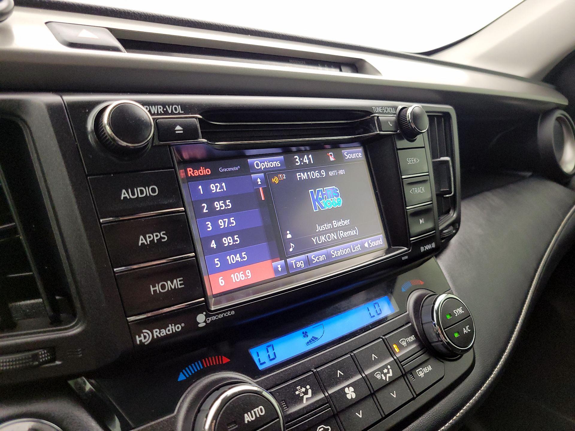 Thumbnail: 2018 Toyota RAV4 - 15