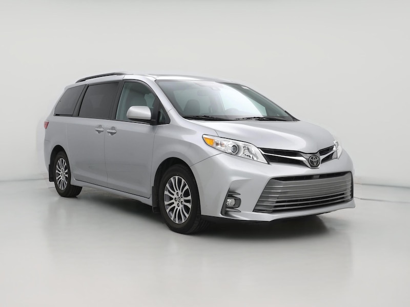2020 Toyota Sienna XLE