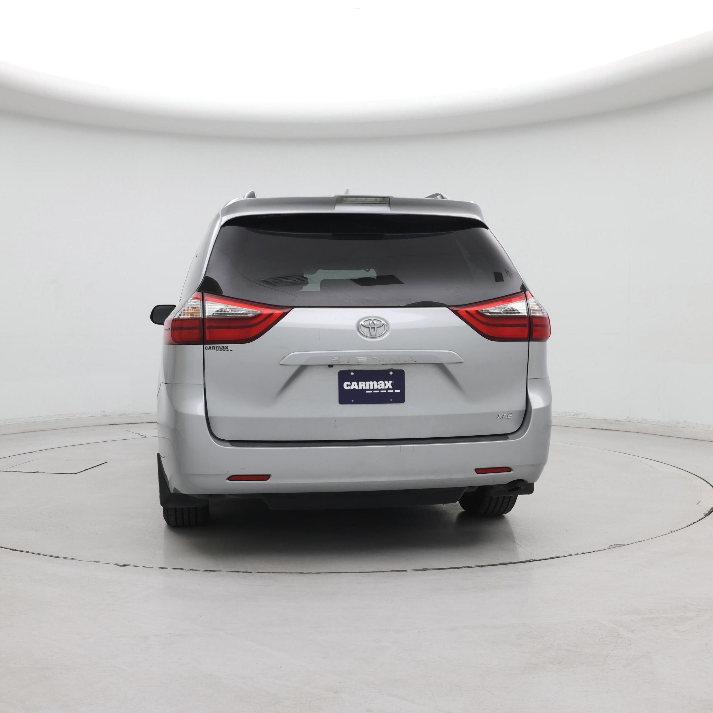 Thumbnail: 2020 Toyota Sienna - 6