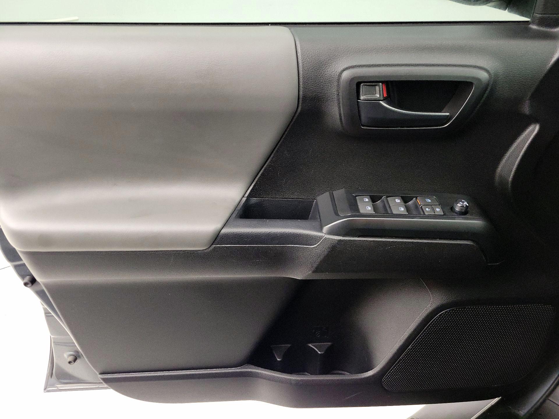 Thumbnail: 2023 Toyota Tacoma - 12