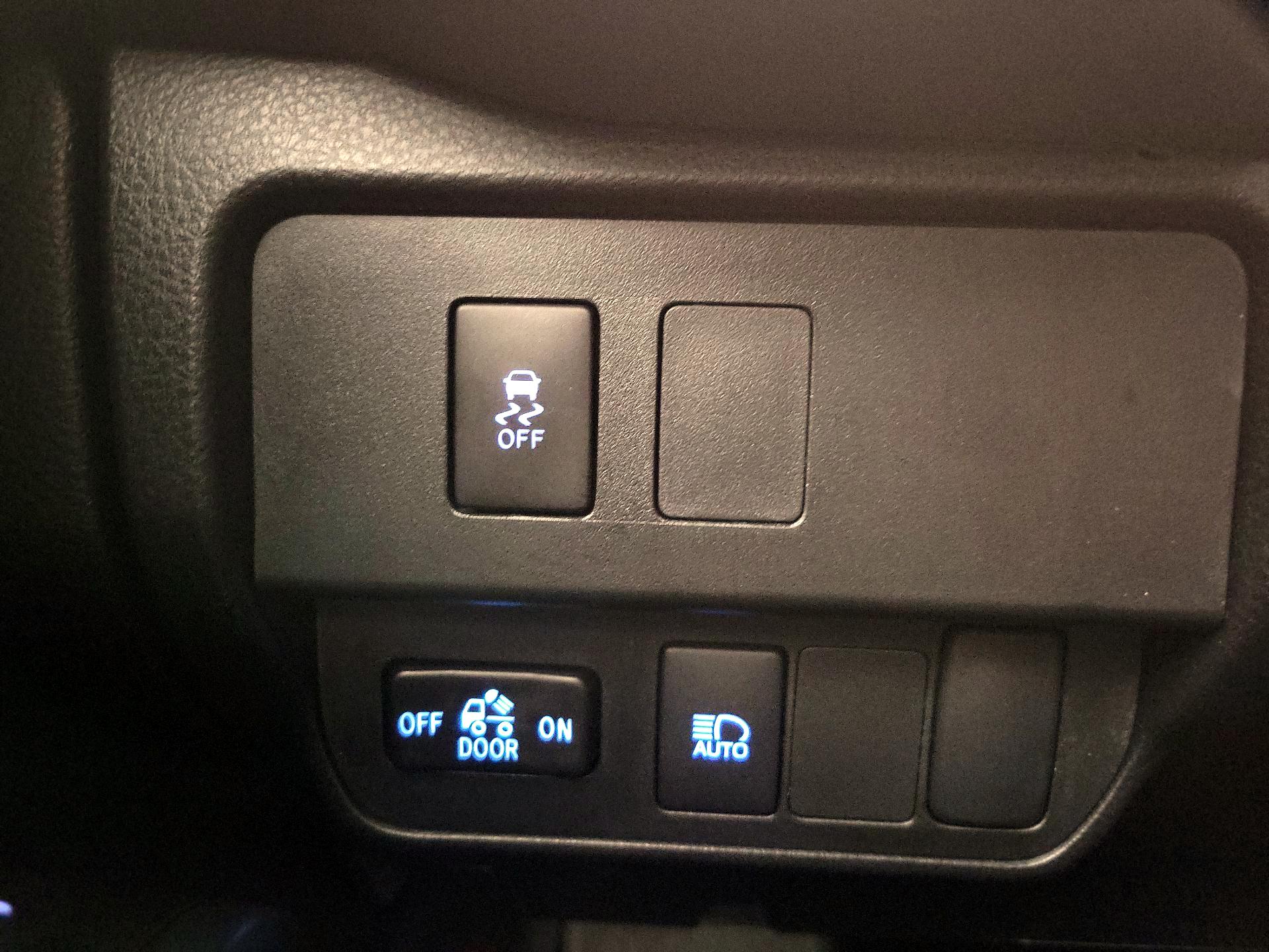 Thumbnail: 2023 Toyota Tacoma - 13