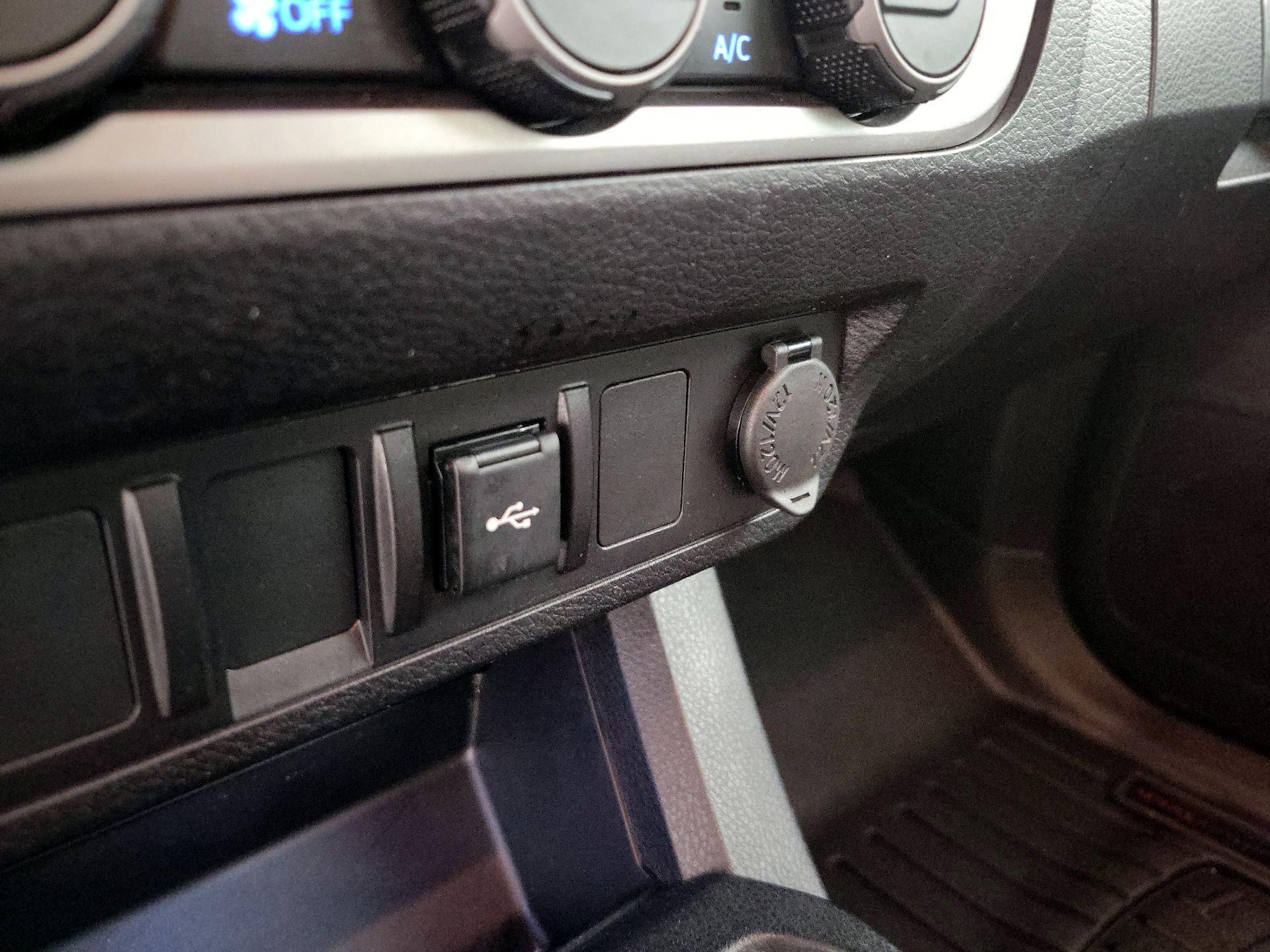 Thumbnail: 2023 Toyota Tacoma - 18