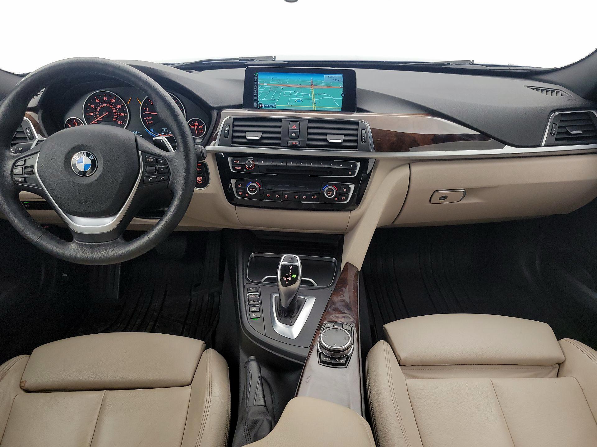 Thumbnail: 2016 BMW 3 Series - 9