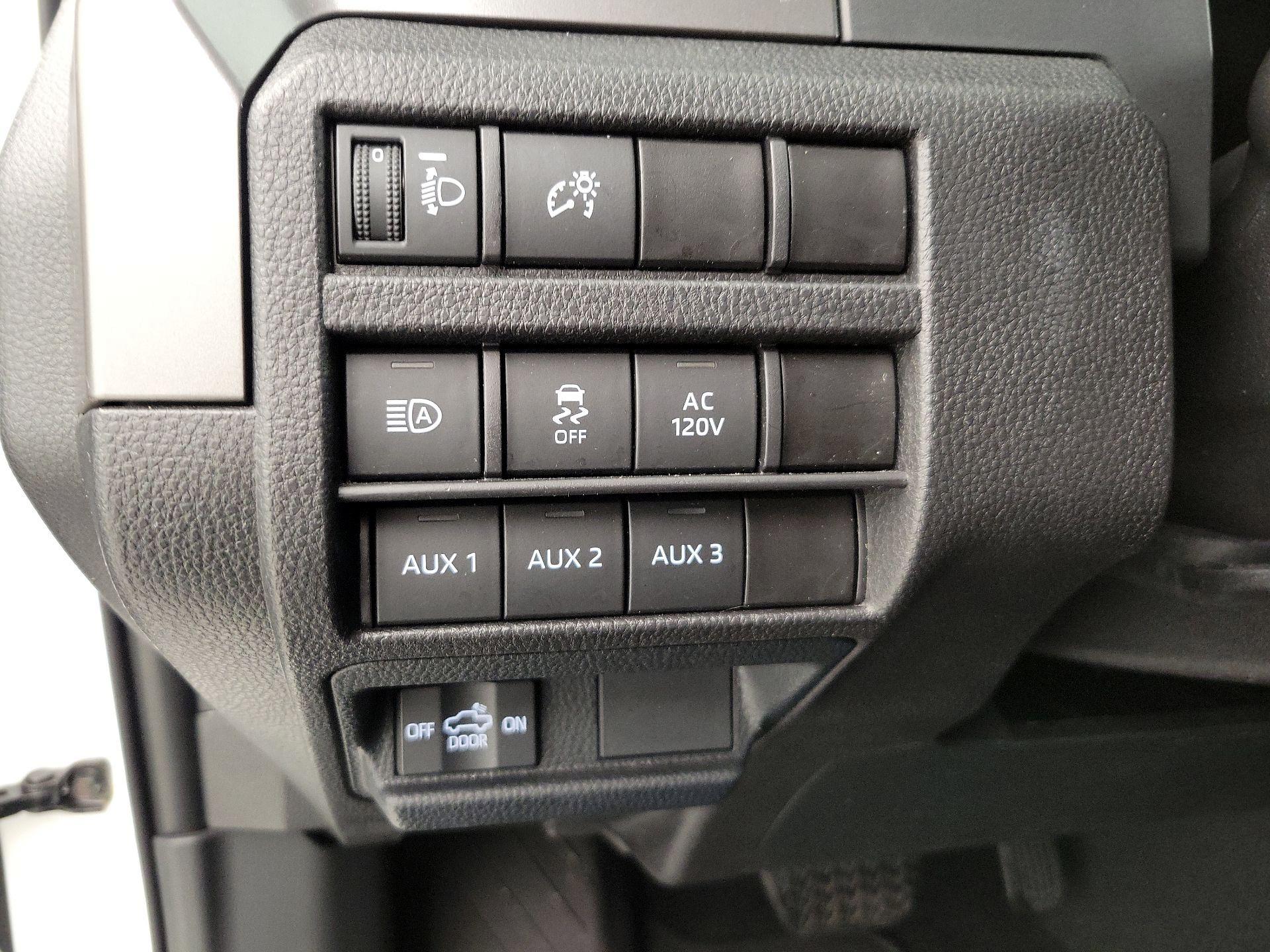 Thumbnail: 2024 Toyota Tacoma - 13