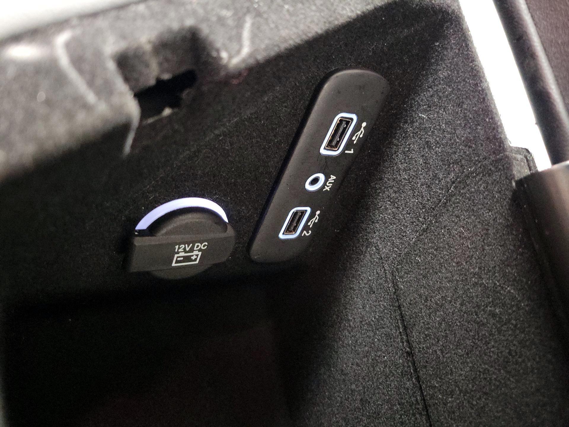 Thumbnail: 2022 Dodge Challenger - 18