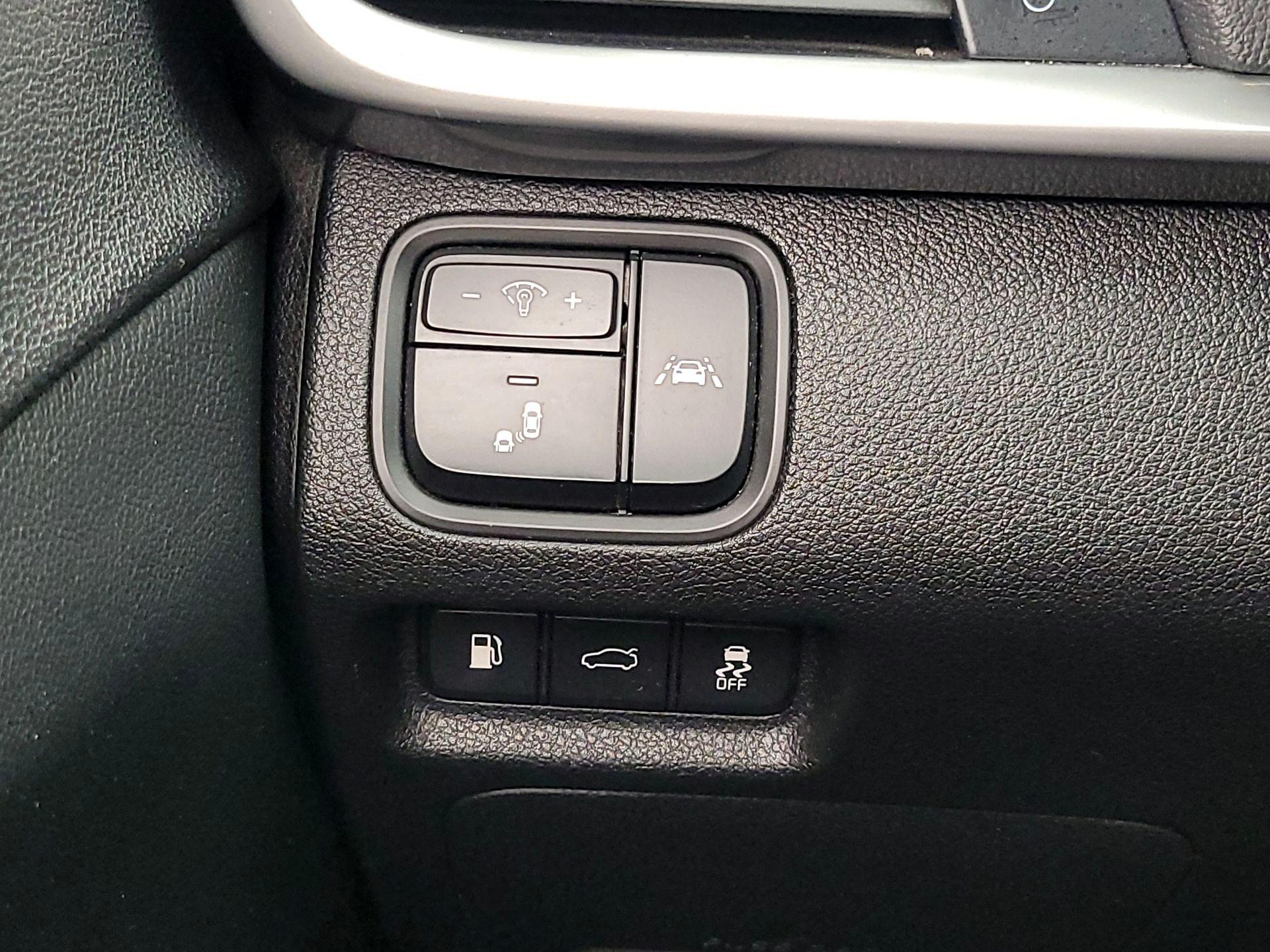 Thumbnail: 2019 Kia Optima - 13