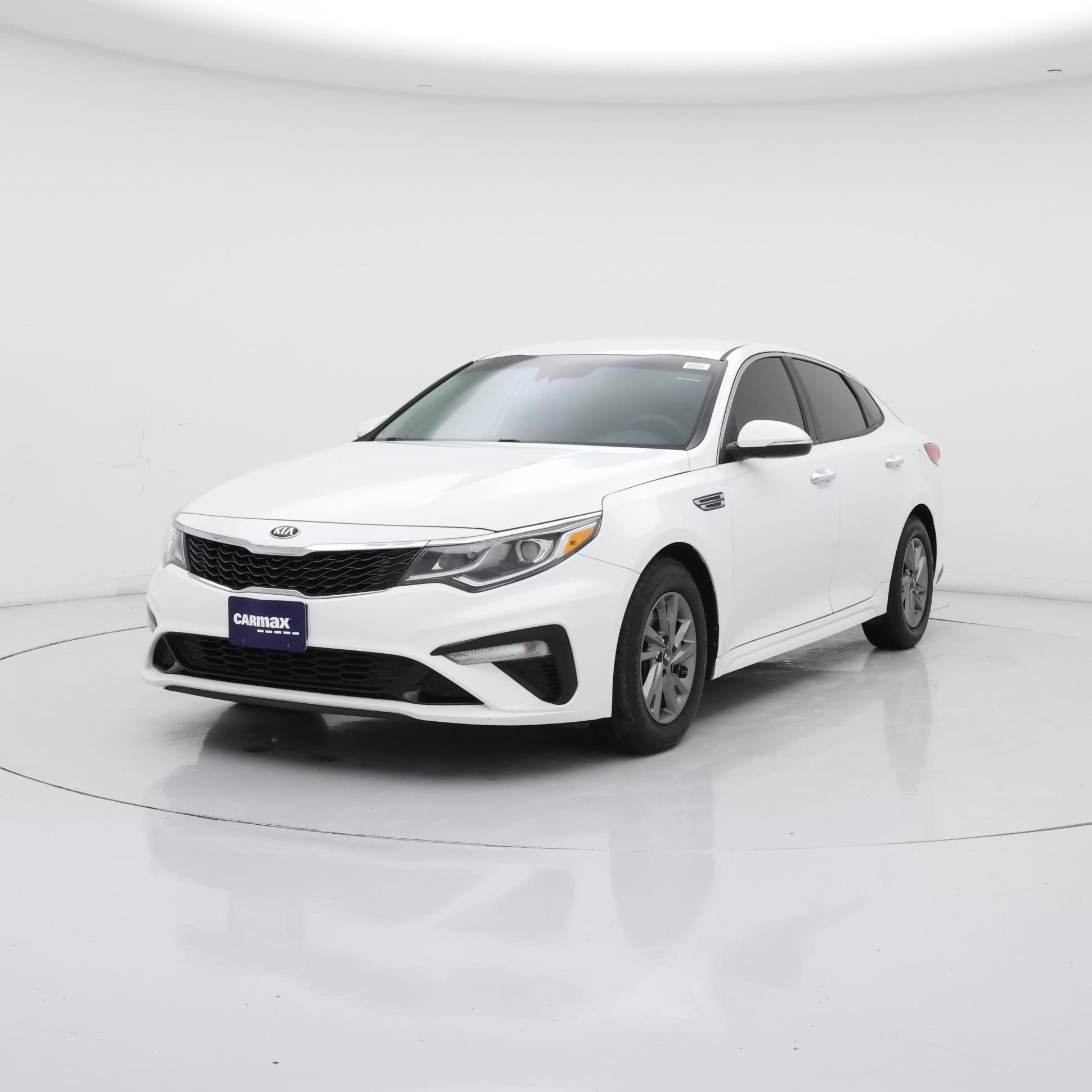 Thumbnail: 2019 Kia Optima - 4