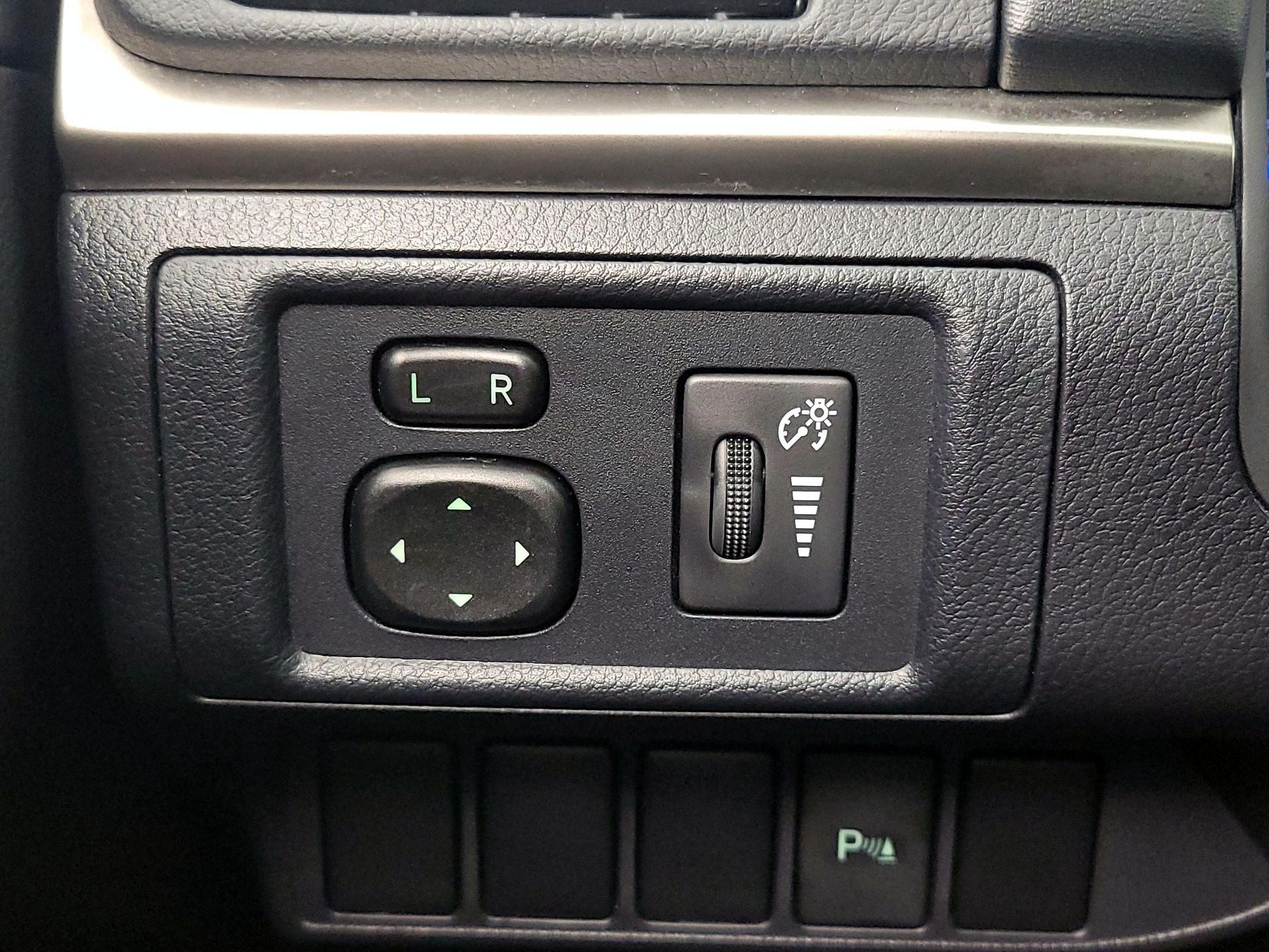 Thumbnail: 2014 Lexus CT - 13