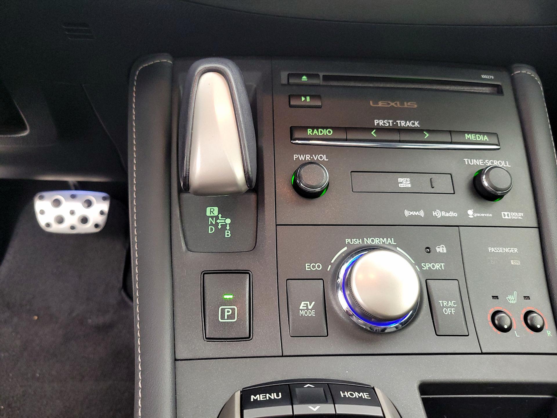 Thumbnail: 2014 Lexus CT - 18