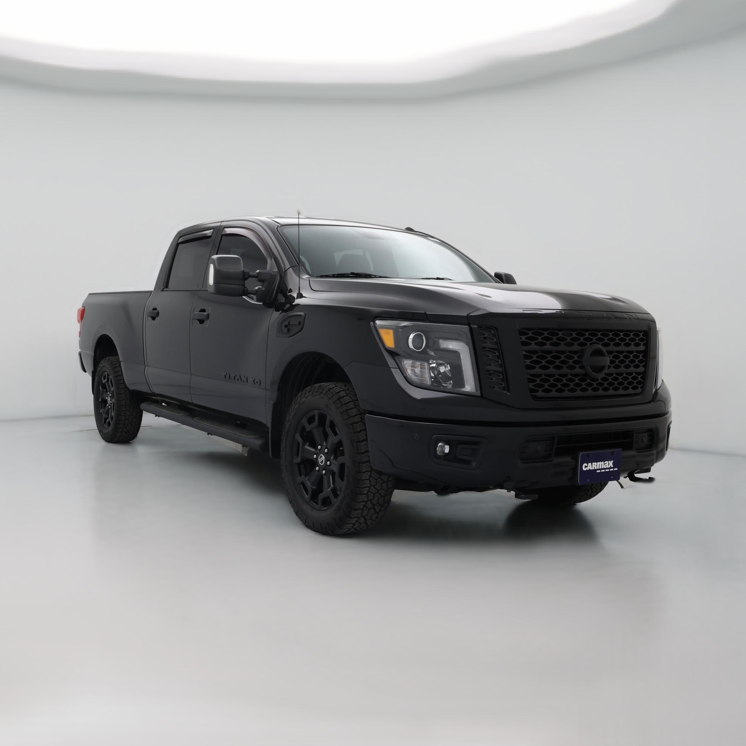 Thumbnail: 2018 Nissan Titan - 1
