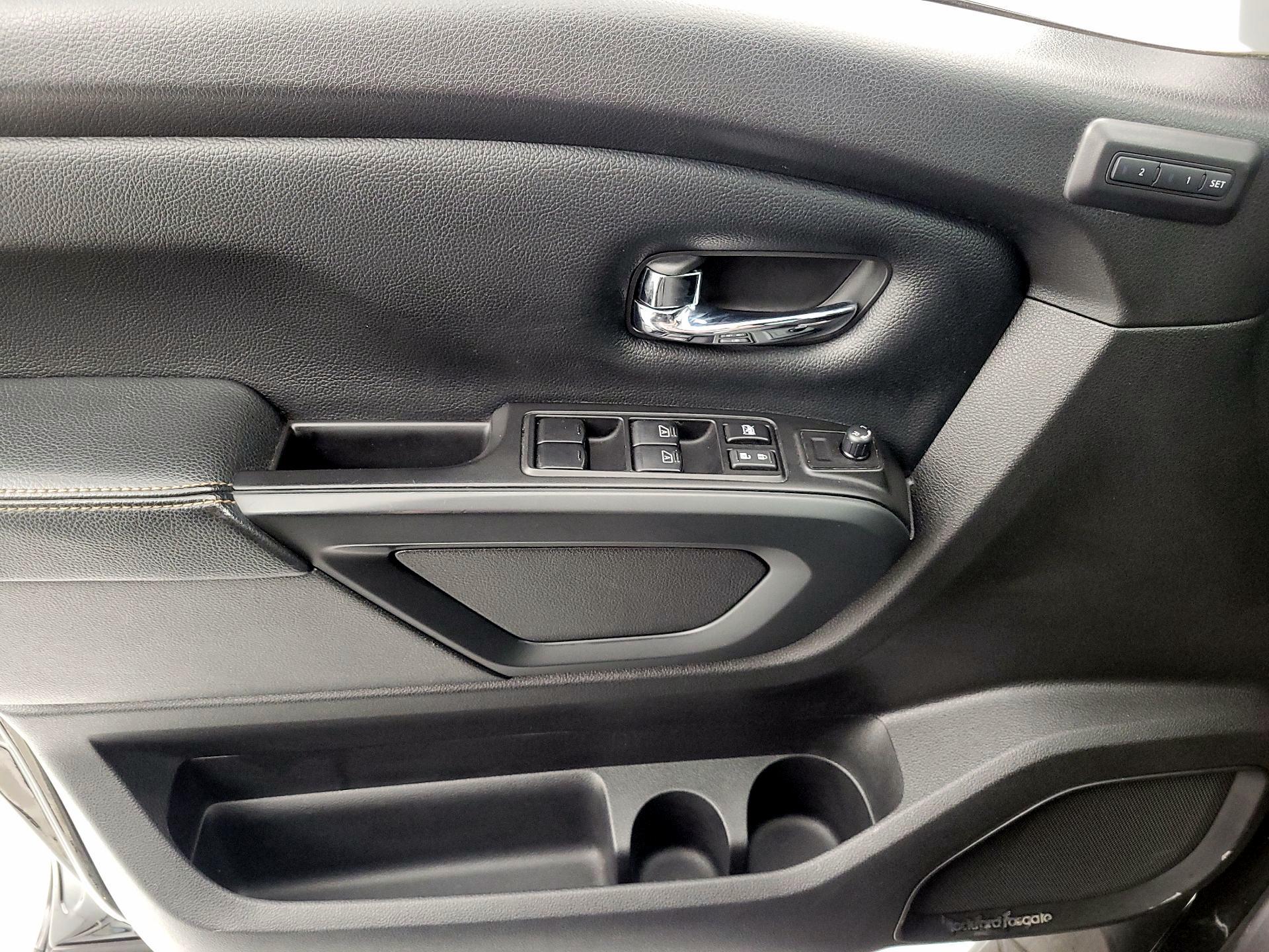 Thumbnail: 2018 Nissan Titan - 12