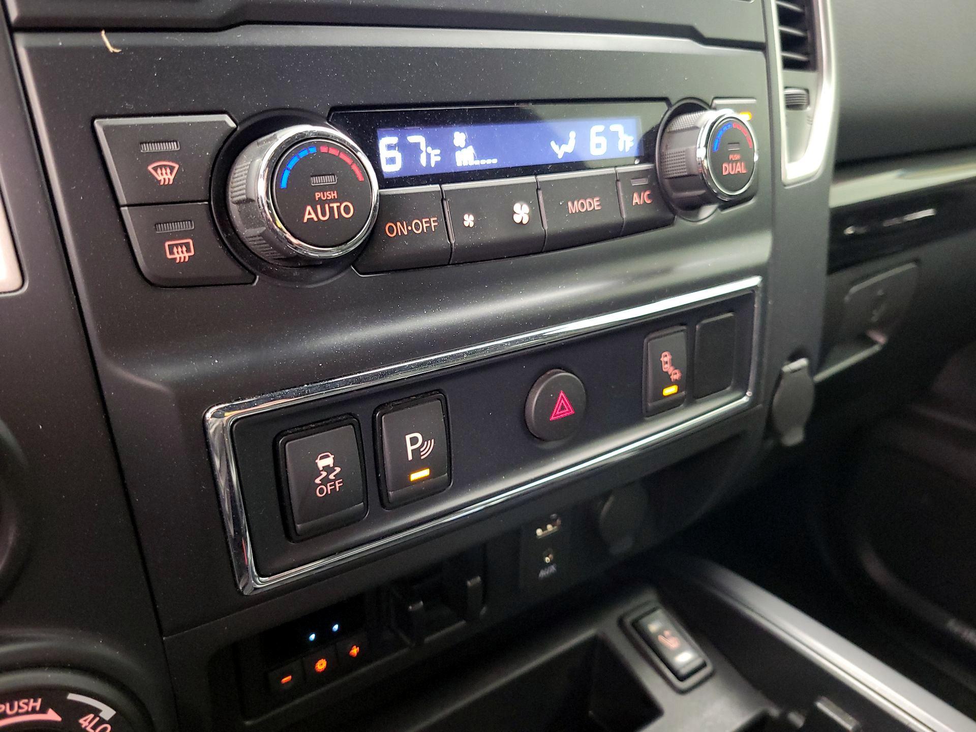 Thumbnail: 2018 Nissan Titan - 17