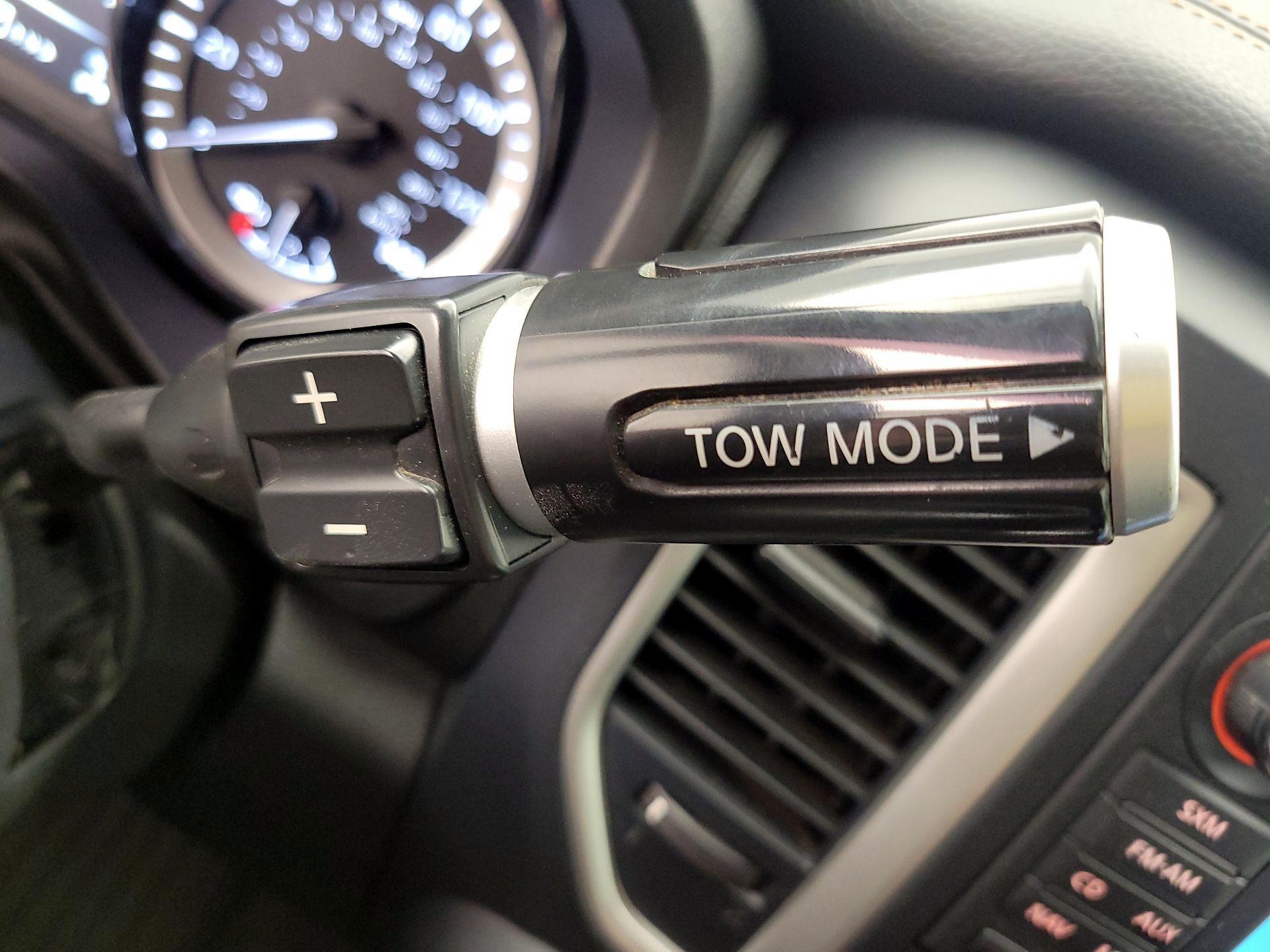 Thumbnail: 2018 Nissan Titan - 18