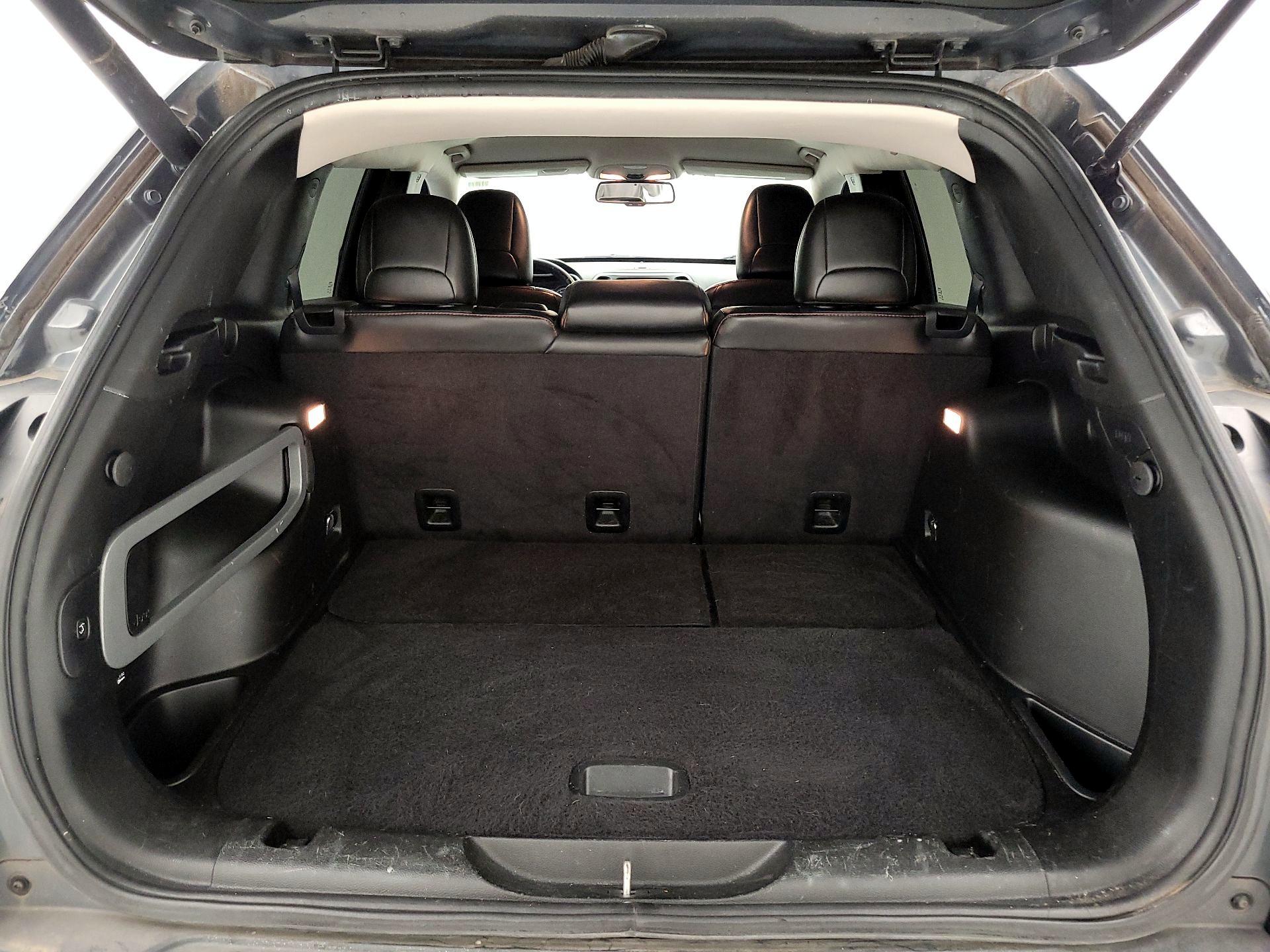 Thumbnail: 2017 Jeep Cherokee - 20