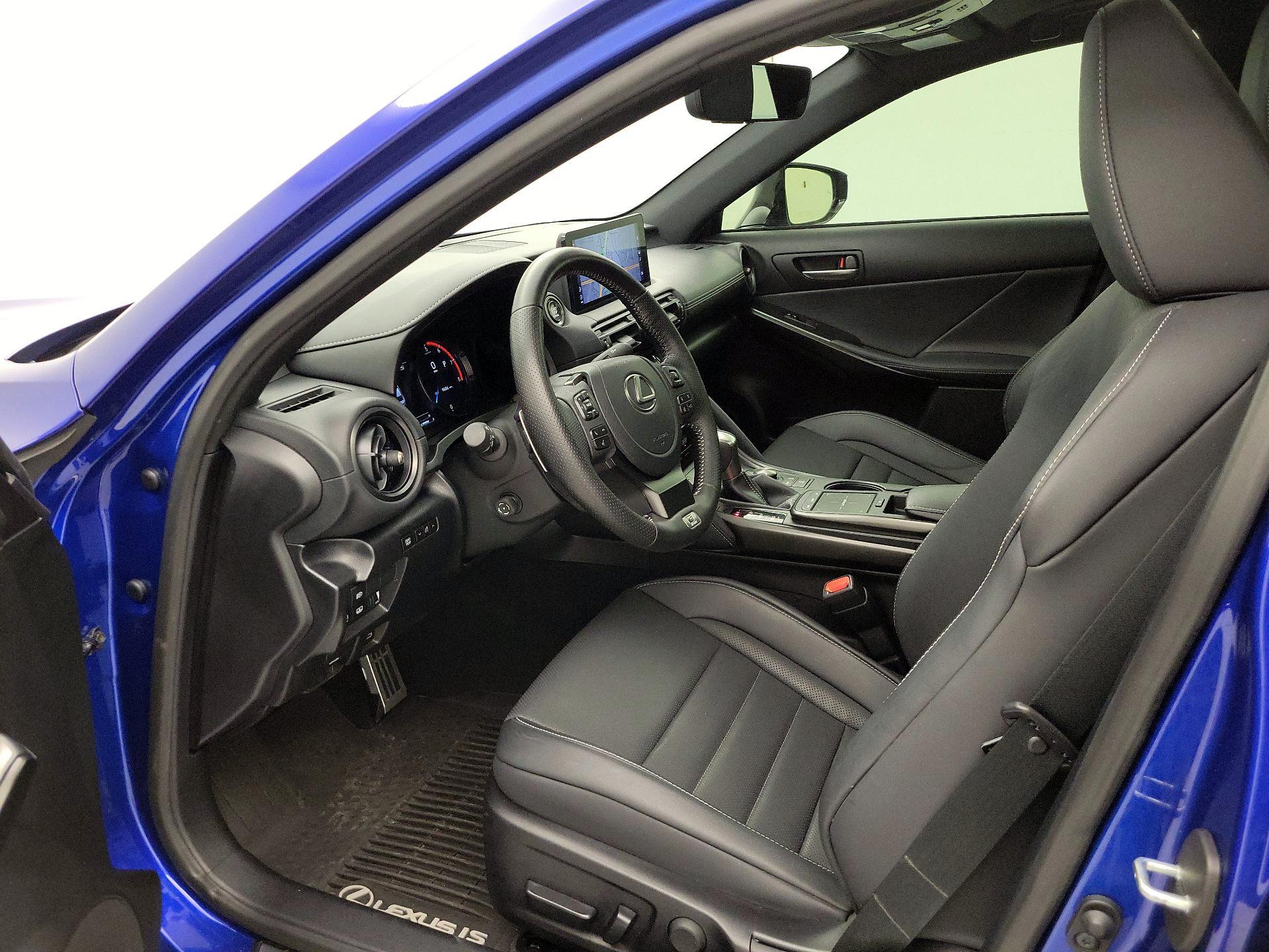 Thumbnail: 2023 Lexus IS - 11