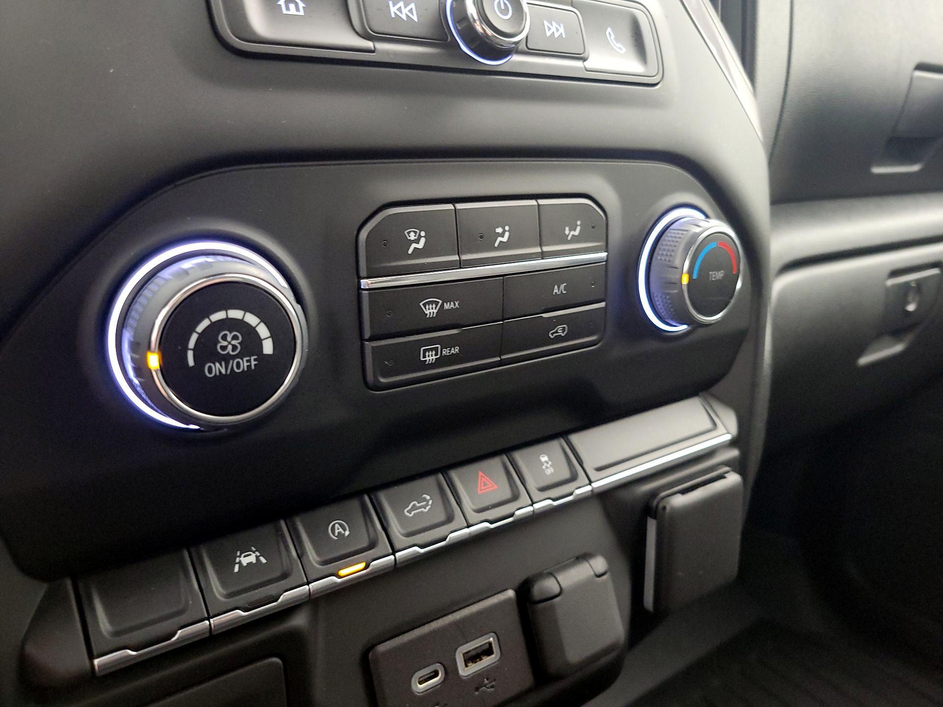 Thumbnail: 2022 Chevrolet Silverado 1500 - 16