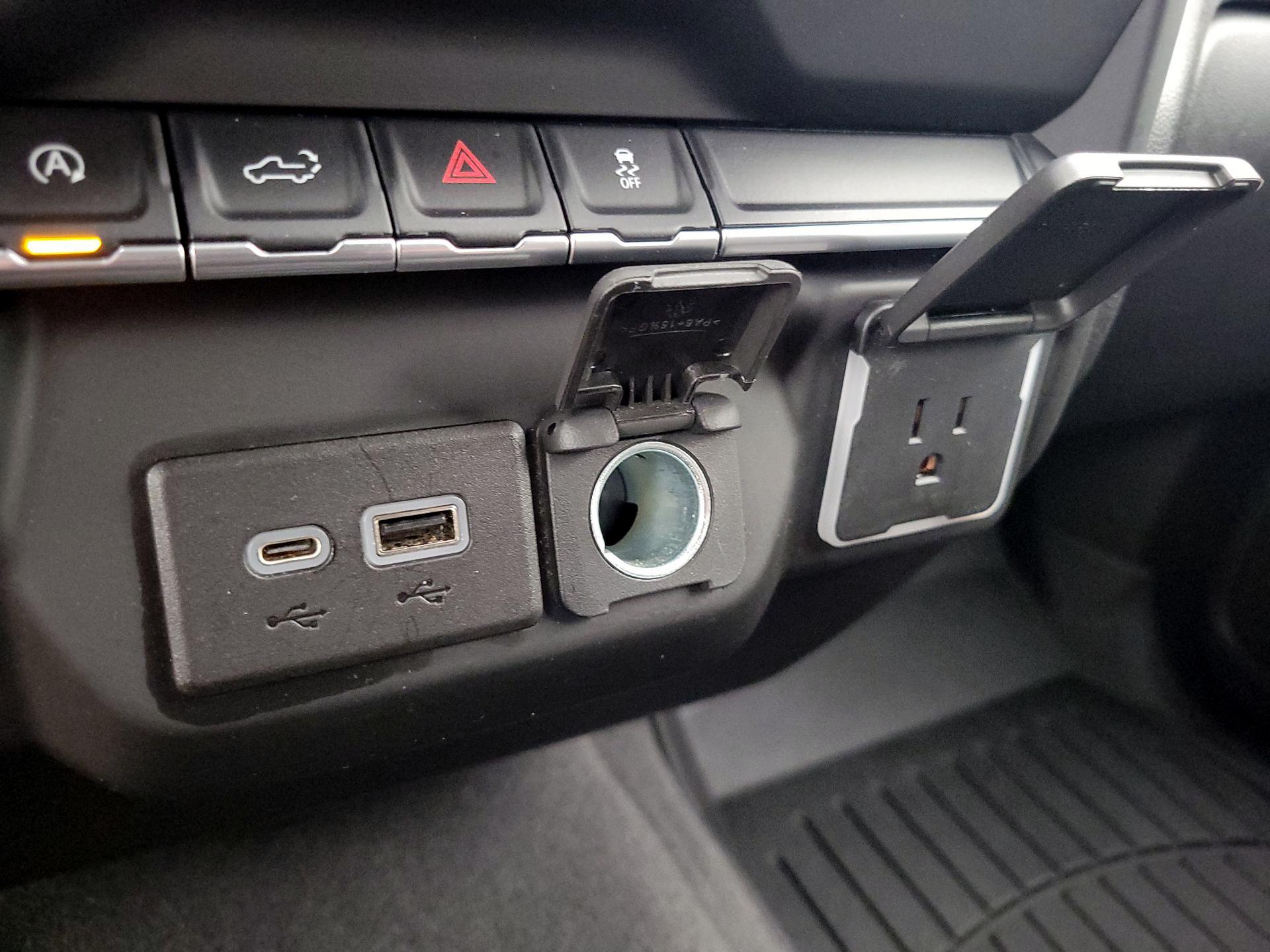 Thumbnail: 2022 Chevrolet Silverado 1500 - 18