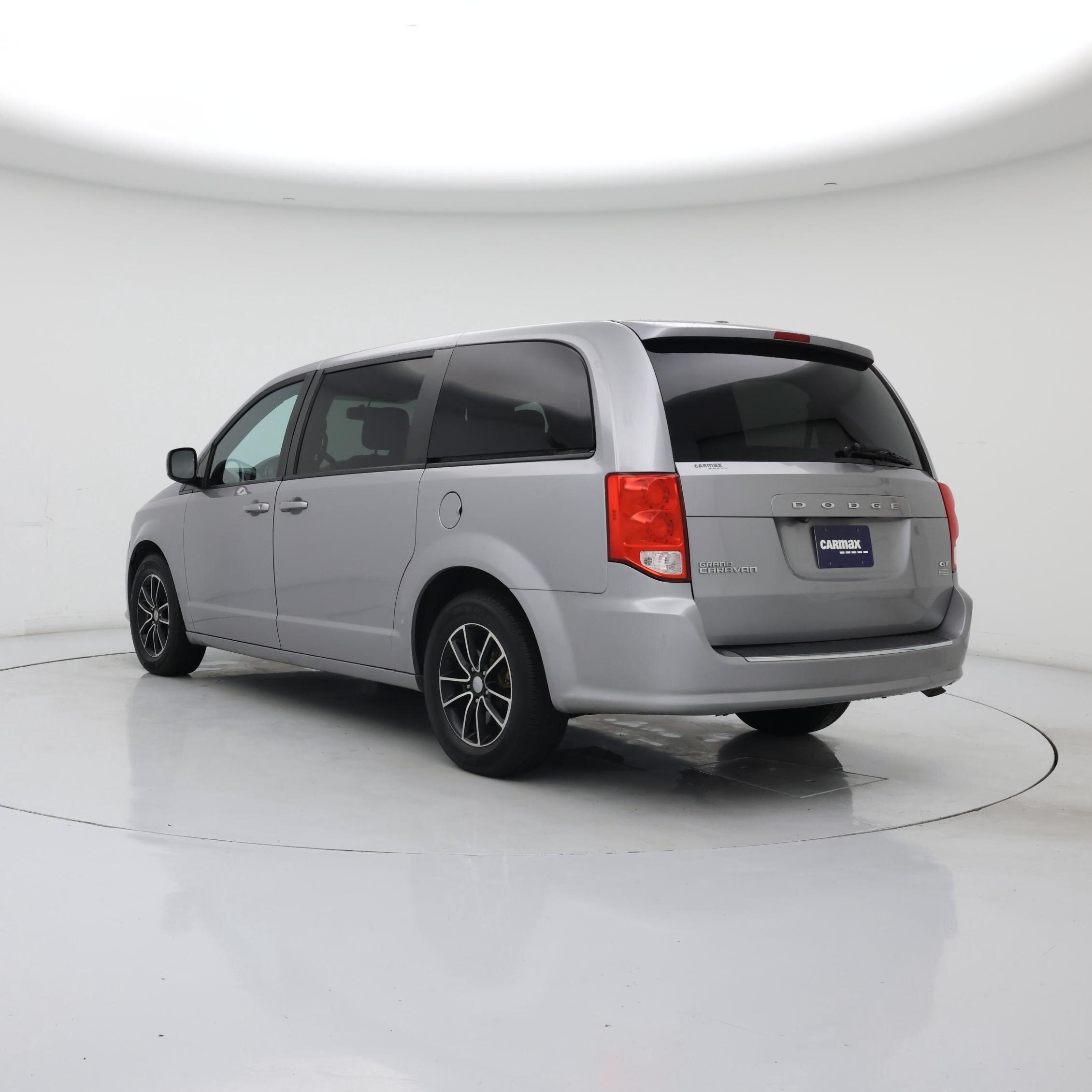 Thumbnail: 2018 Dodge Grand Caravan - 2