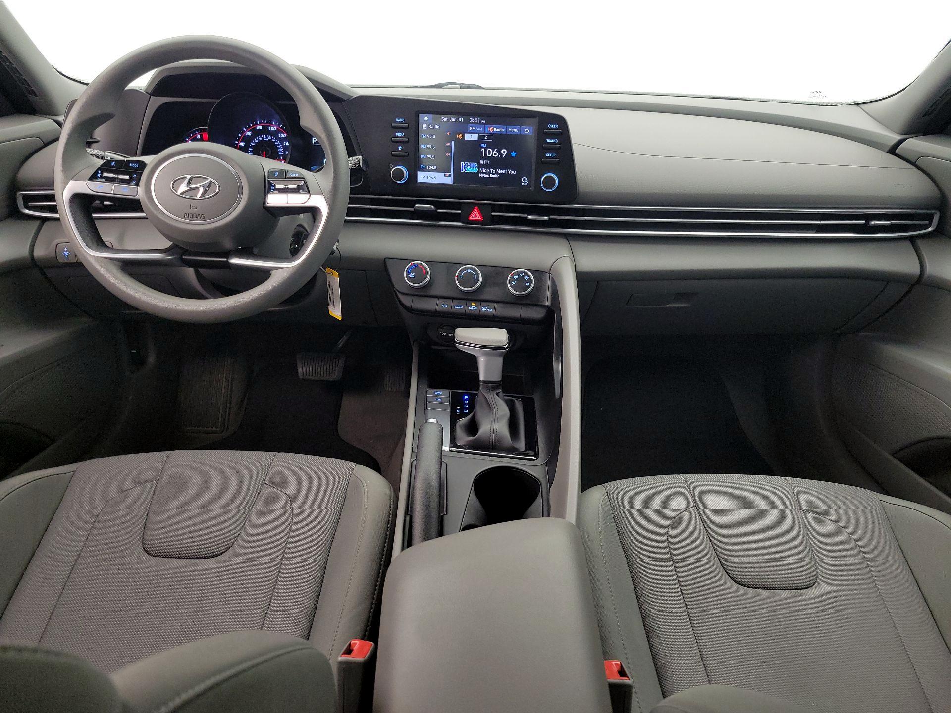 Thumbnail: 2023 Hyundai Elantra - 9