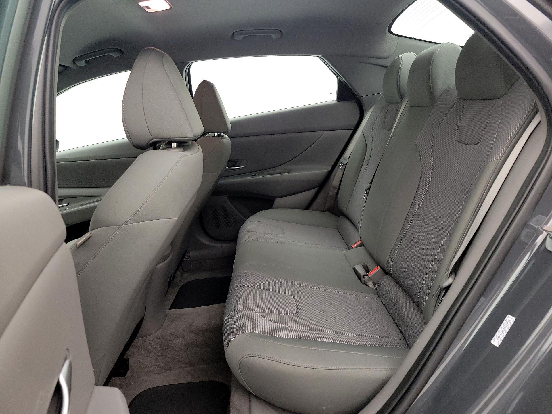 Thumbnail: 2023 Hyundai Elantra - 19