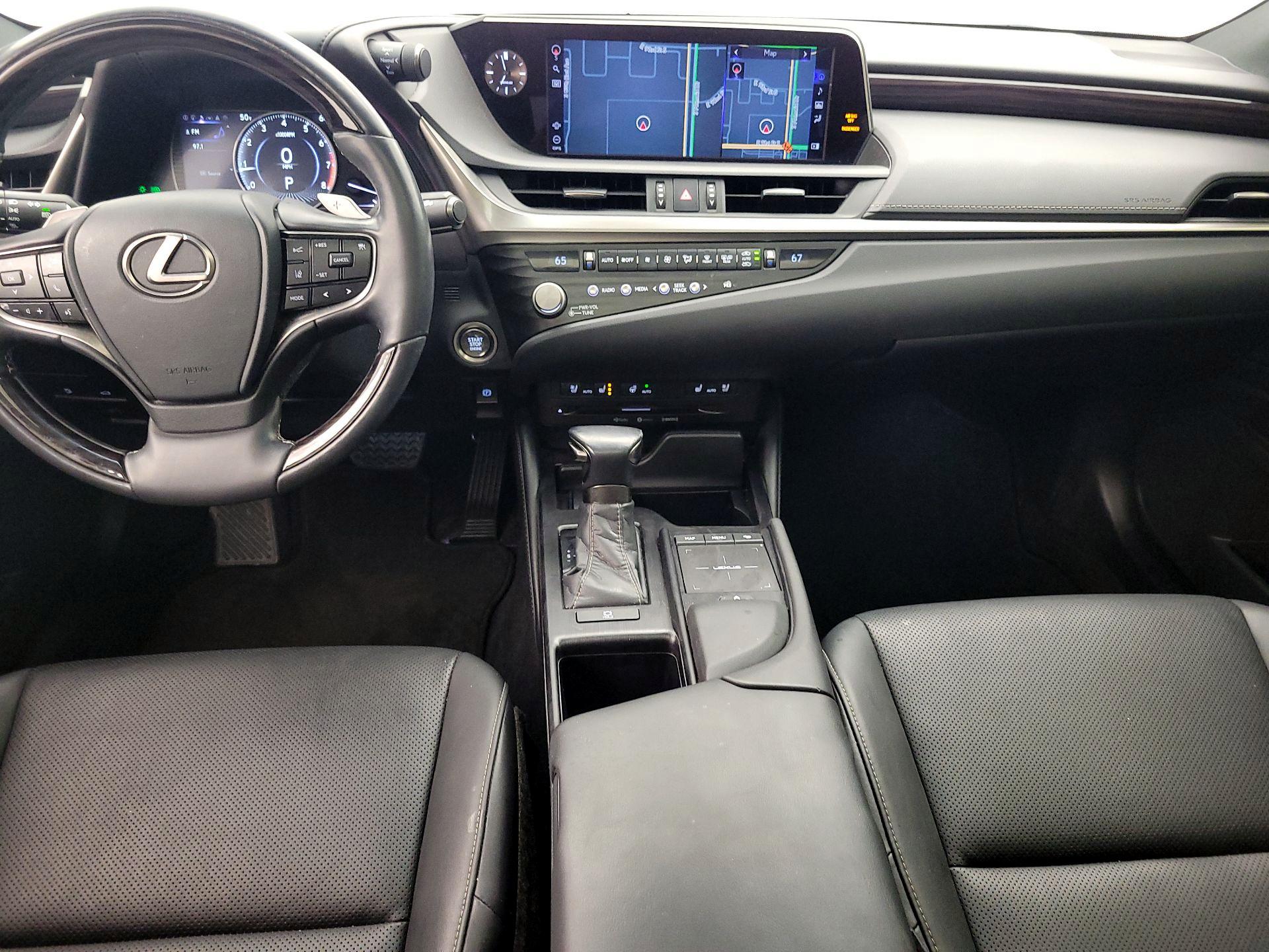 Thumbnail: 2021 Lexus ES - 9