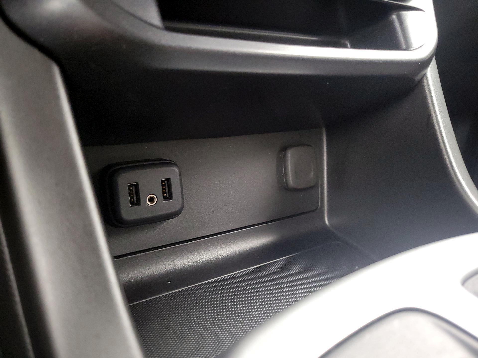 Thumbnail: 2019 Chevrolet Colorado - 18