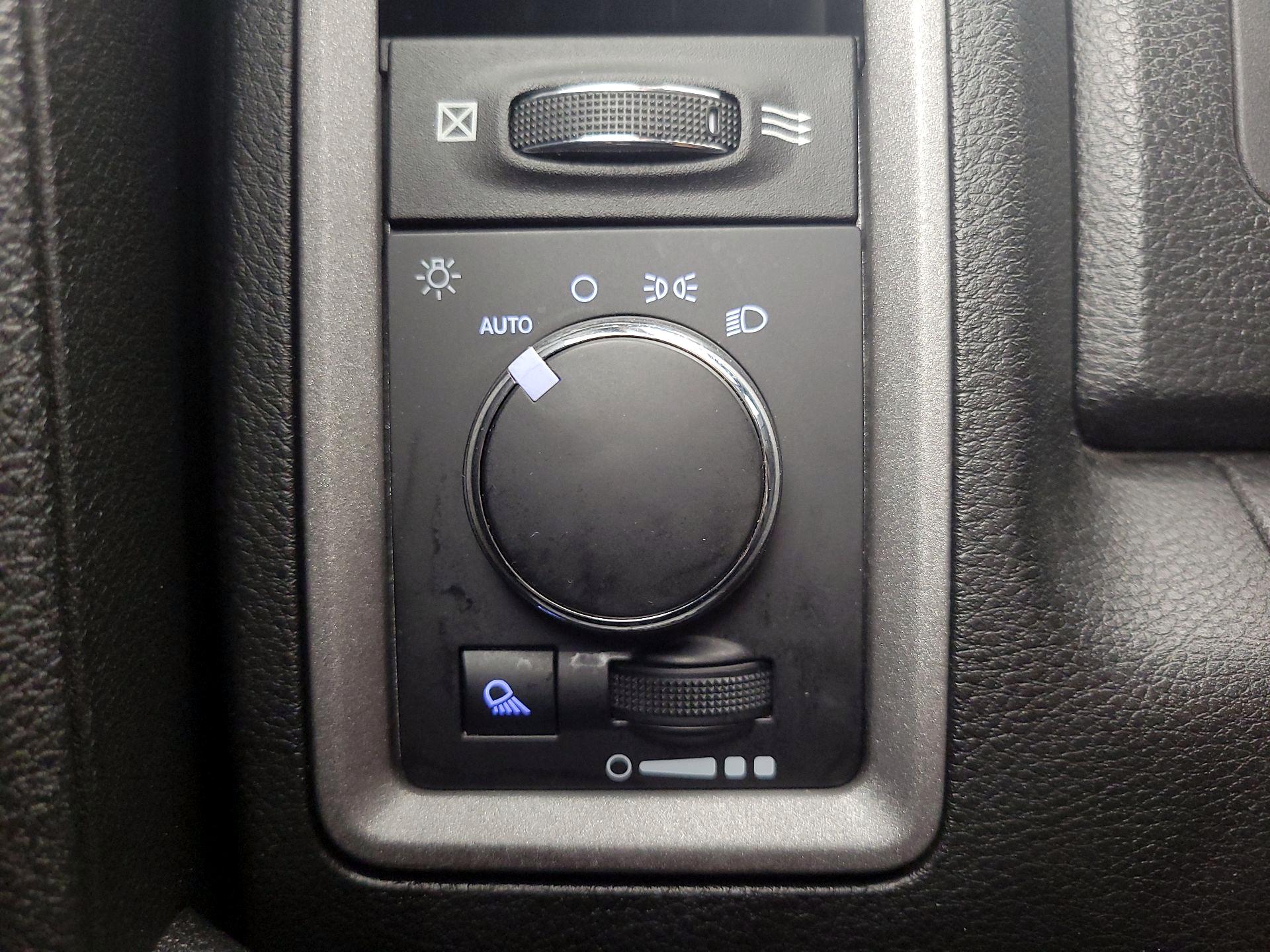 Thumbnail: 2021 RAM 1500 Classic - 13