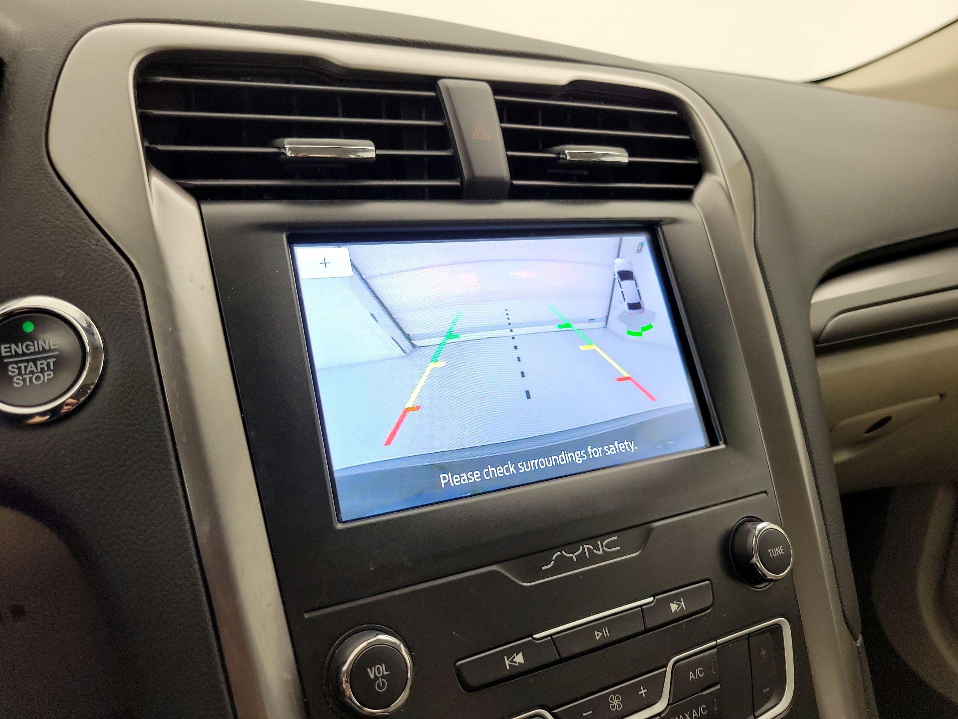 Thumbnail: 2020 Ford Fusion - 14