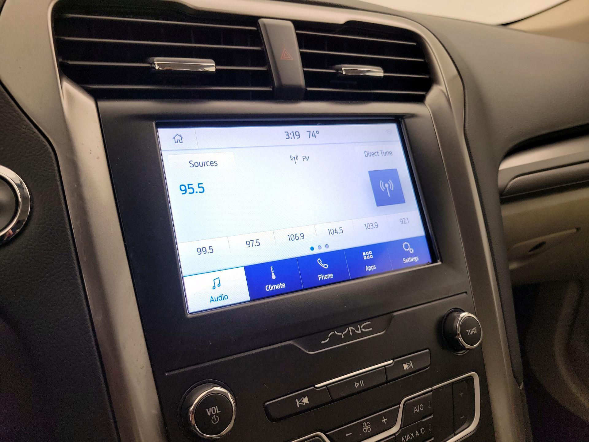 Thumbnail: 2020 Ford Fusion - 15