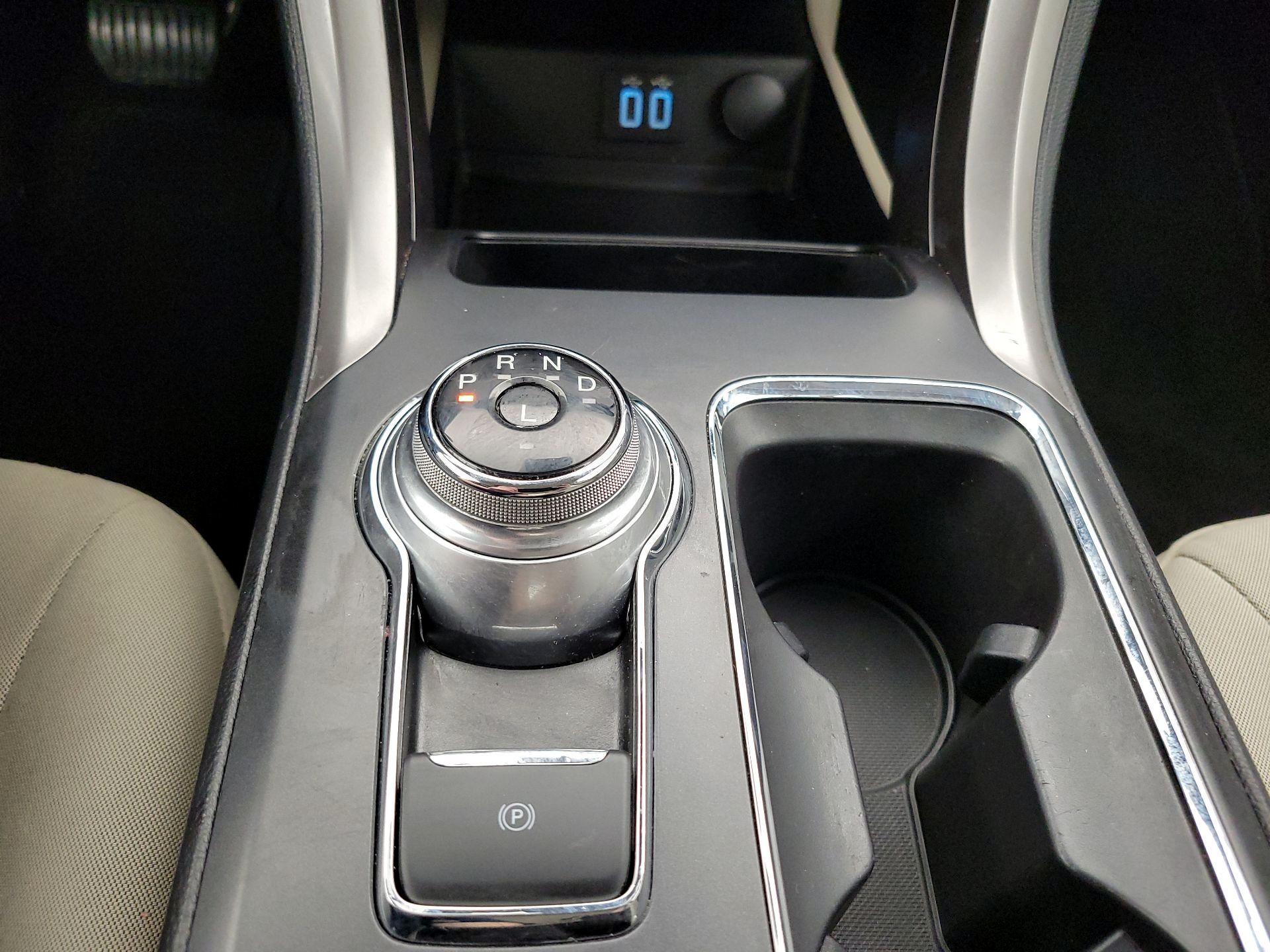 Thumbnail: 2020 Ford Fusion - 17