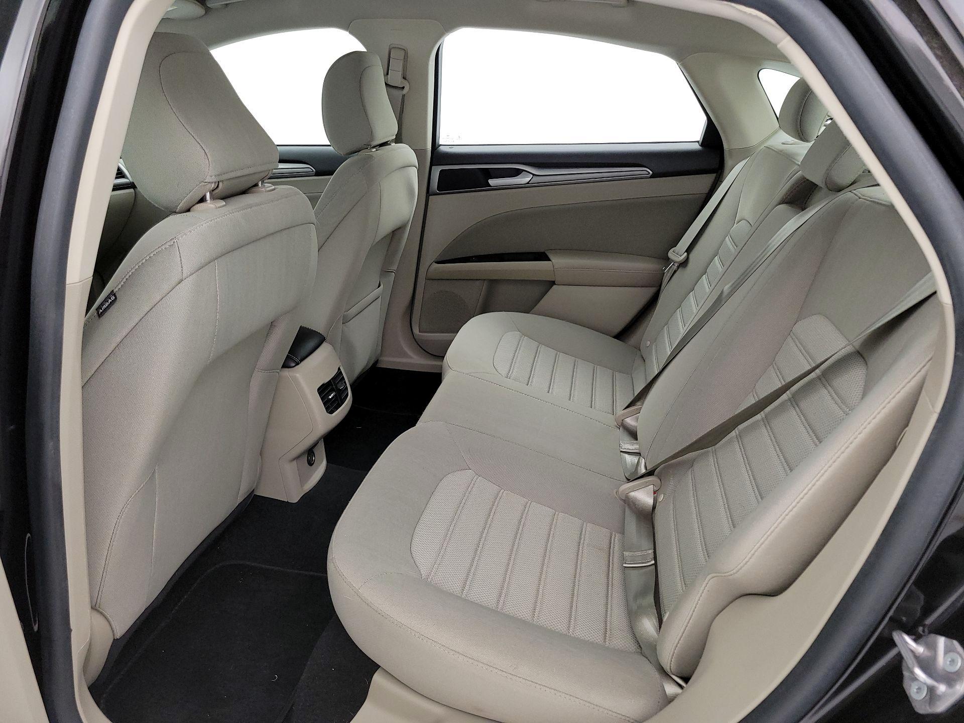 Thumbnail: 2020 Ford Fusion - 19