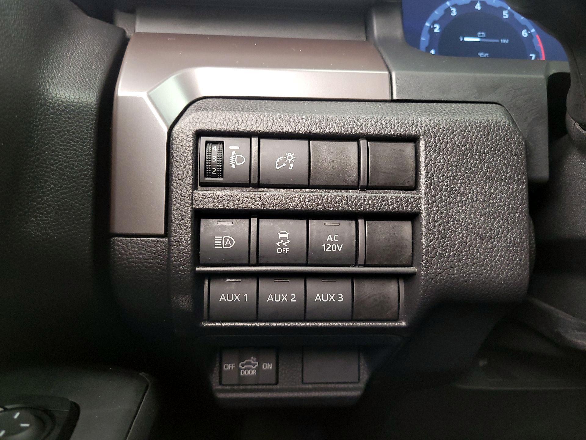 Thumbnail: 2024 Toyota Tacoma - 13