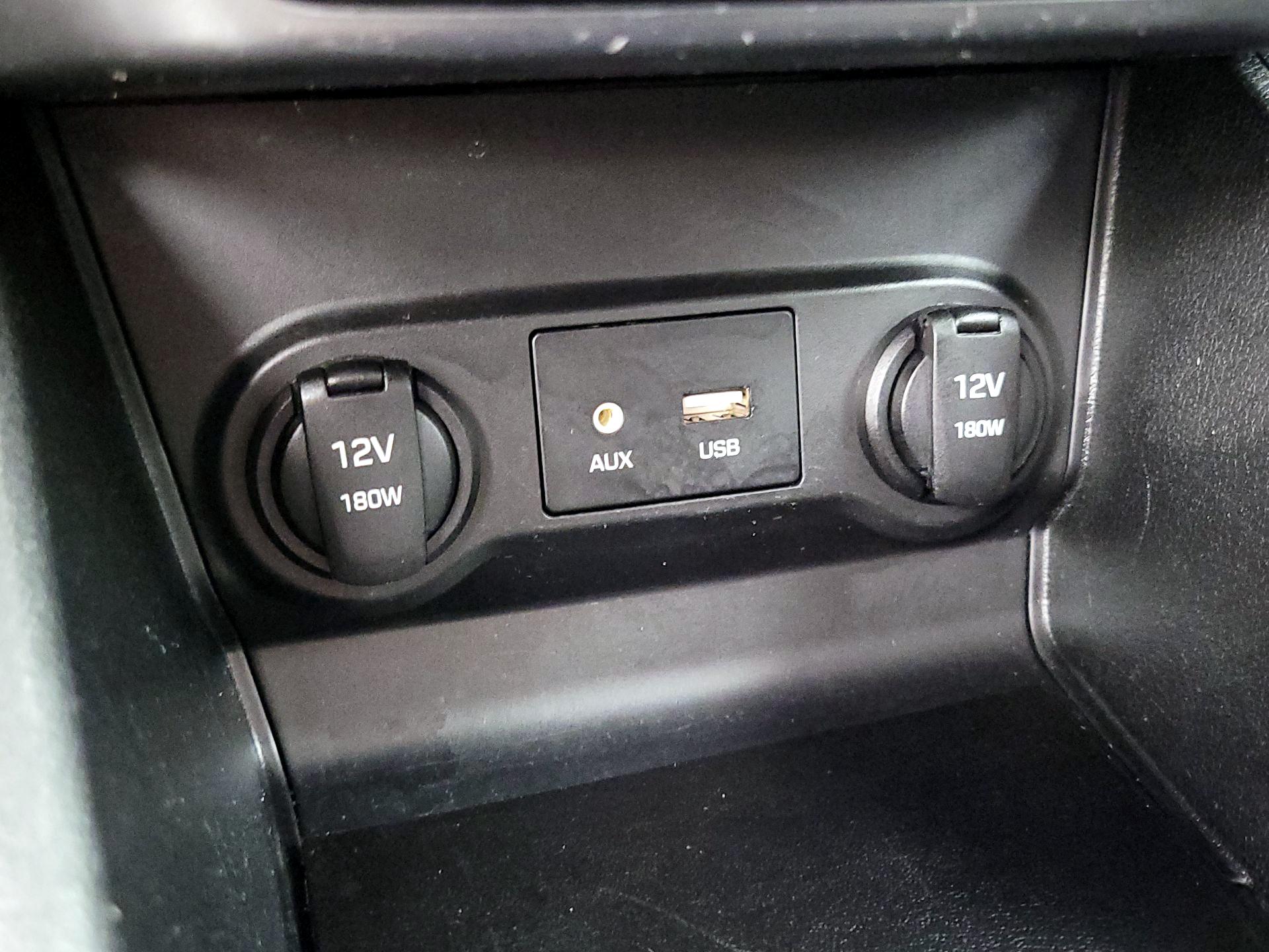 Thumbnail: 2018 Hyundai Accent - 18