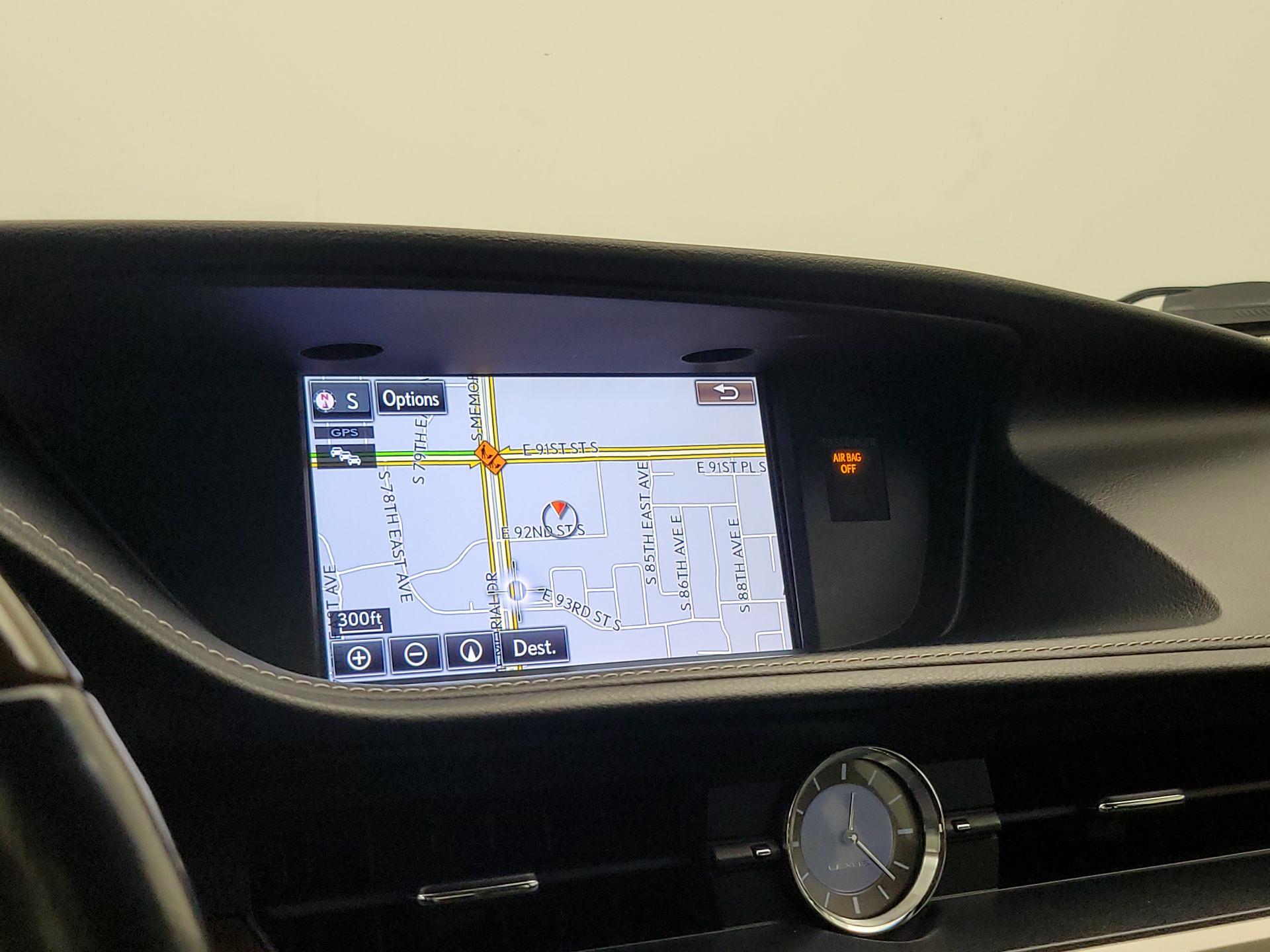 Thumbnail: 2015 Lexus ES - 14