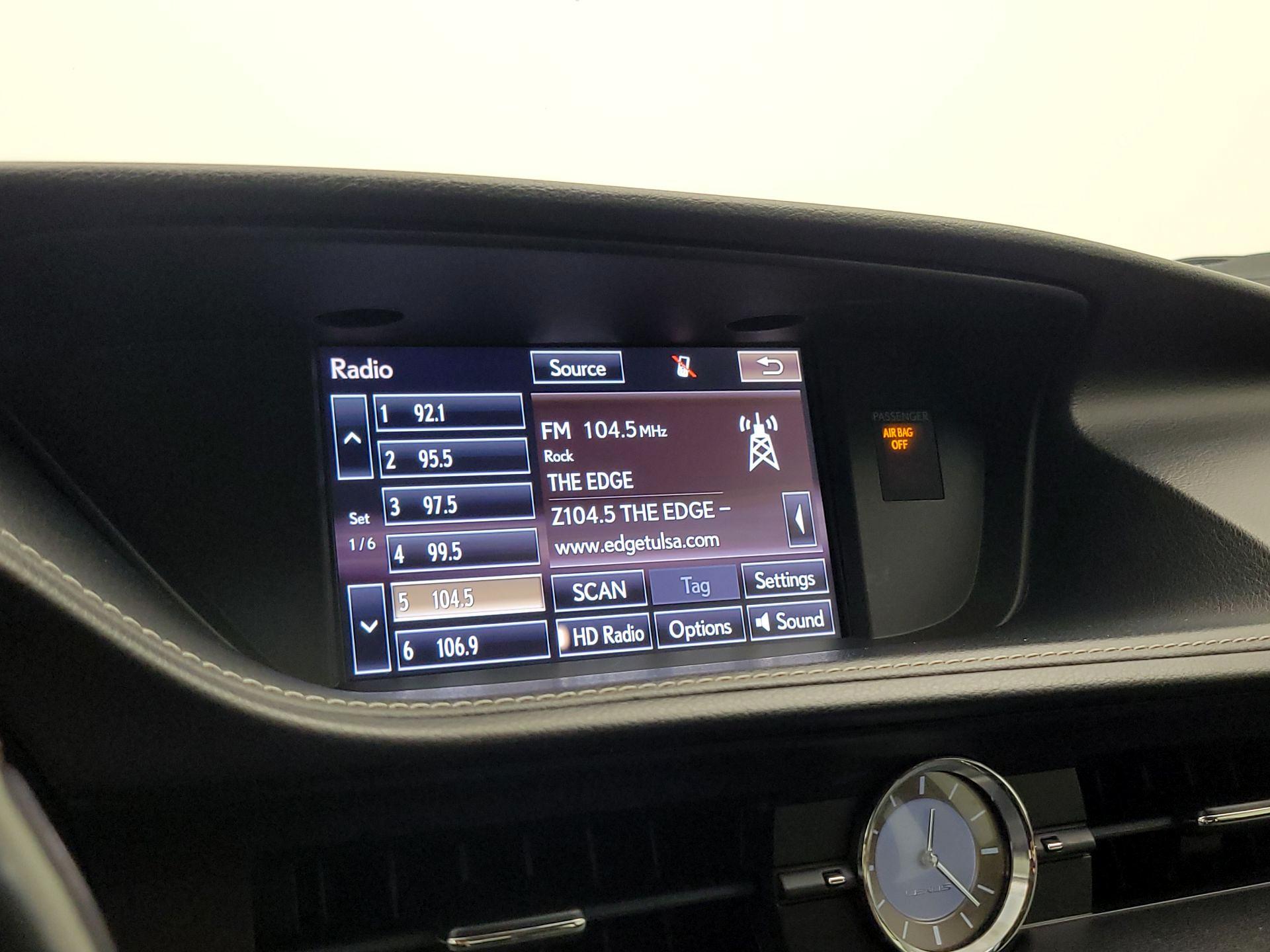 Thumbnail: 2015 Lexus ES - 16