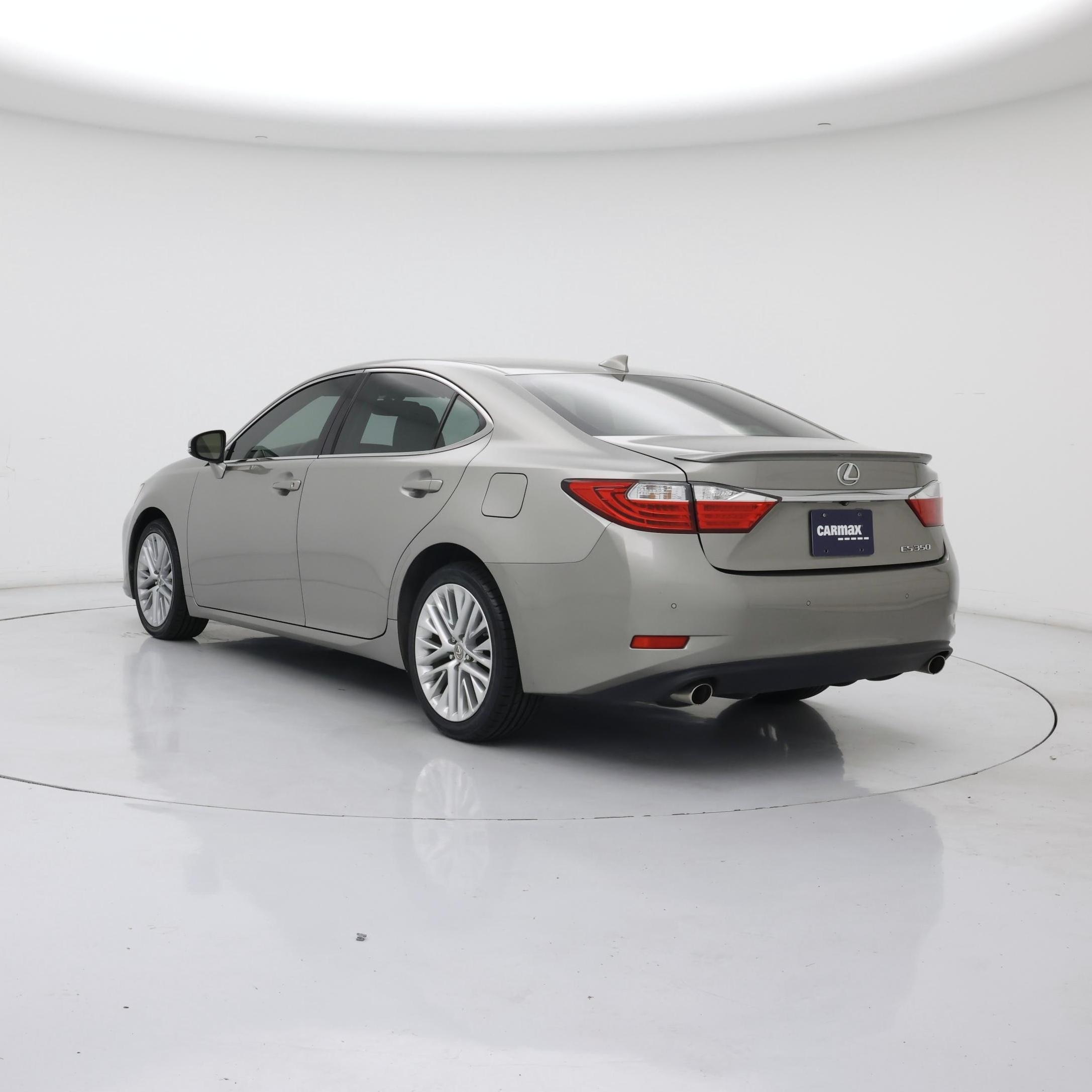 Thumbnail: 2015 Lexus ES - 2